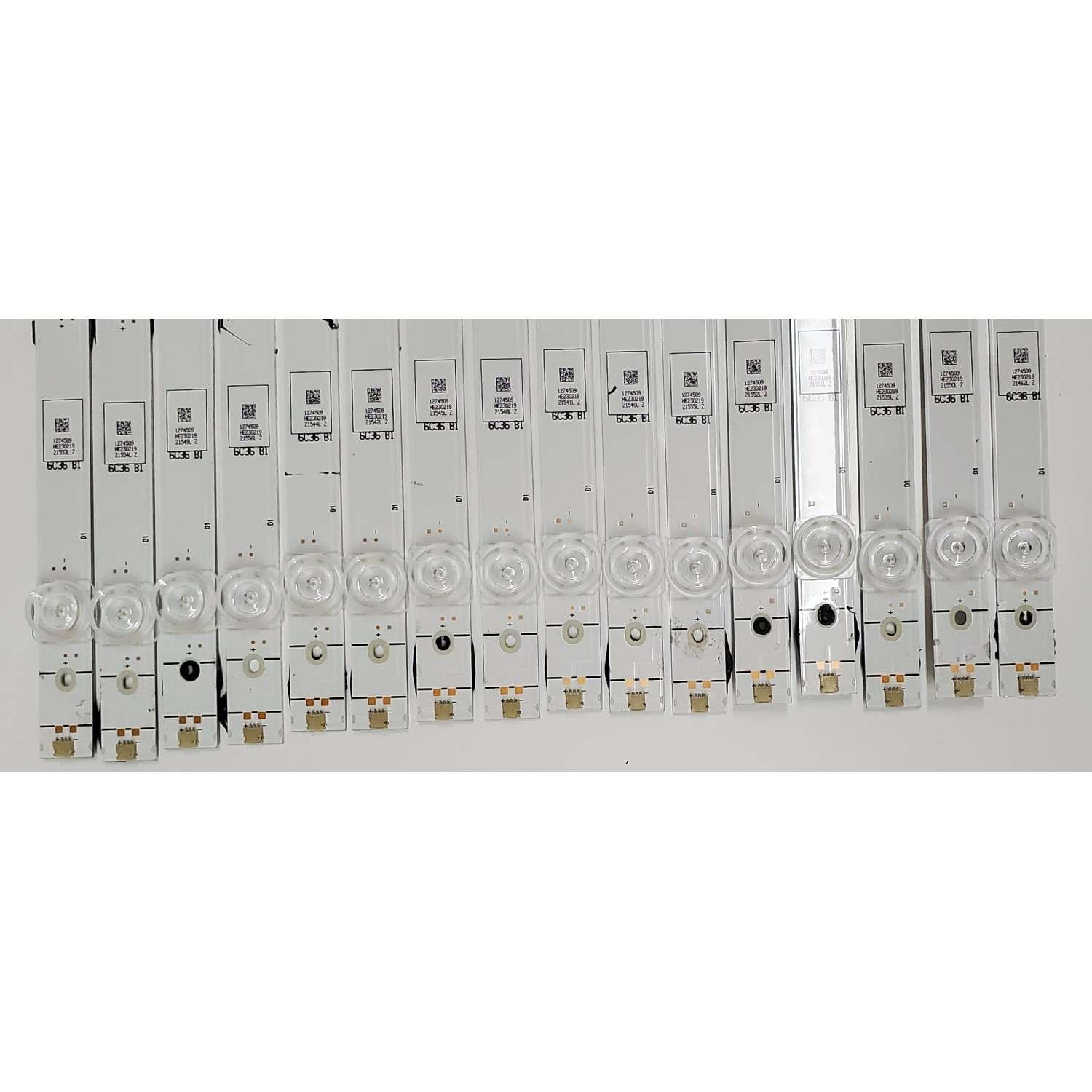 KIT DE LED'S PARA TV HISENSE ((16 PIEZAS)) / NUMERO DE PARTE LB8500L V0 / HD850Y3U51-L1+2022011201 / 1274509 / LB8500L / HD850Y3U51-L1 / 2022011201 / E469119 / 8368A / PANEL HD850Y3U51-L1M1 / MODELOS 85A6H / 85A7H - Imagen 4