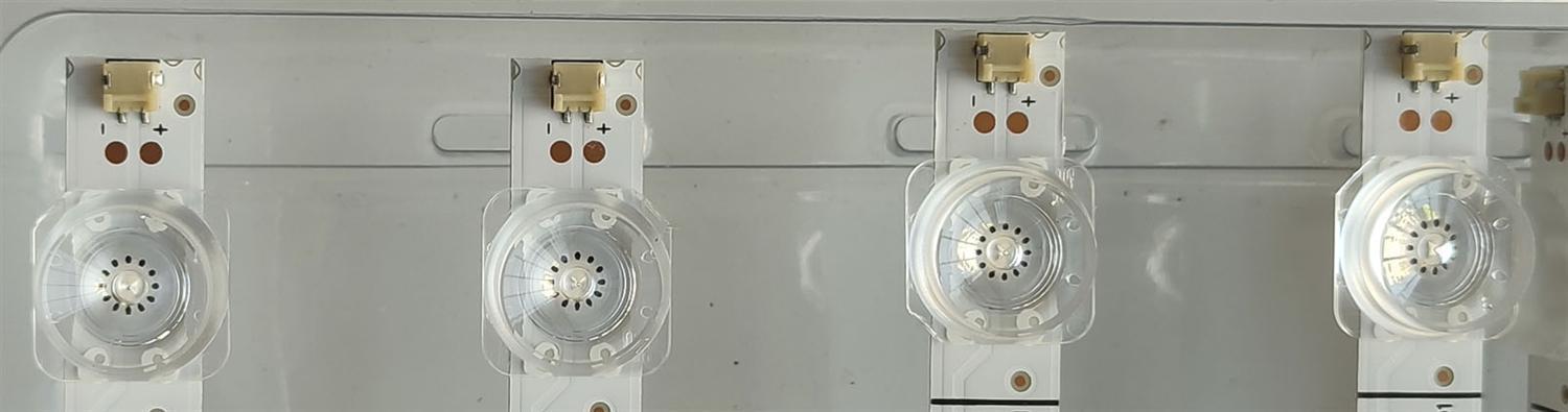 KIT DE LED´S (( NUEVOS )) PARA TV HISENSE (( 4 PZ )) NUMERO DE PARTE HXLB21031 / HD580X1U91+2021031801+APT-HXLB21031 / 220220A 06899 B1 1219155 / PANEL HD500Y1U51-T0L2\S0\GM\MCKD3AA\ROH / MODELOS 50A6G / 50A6GX3 / 50A6GX / 50C350KU - Imagen 2