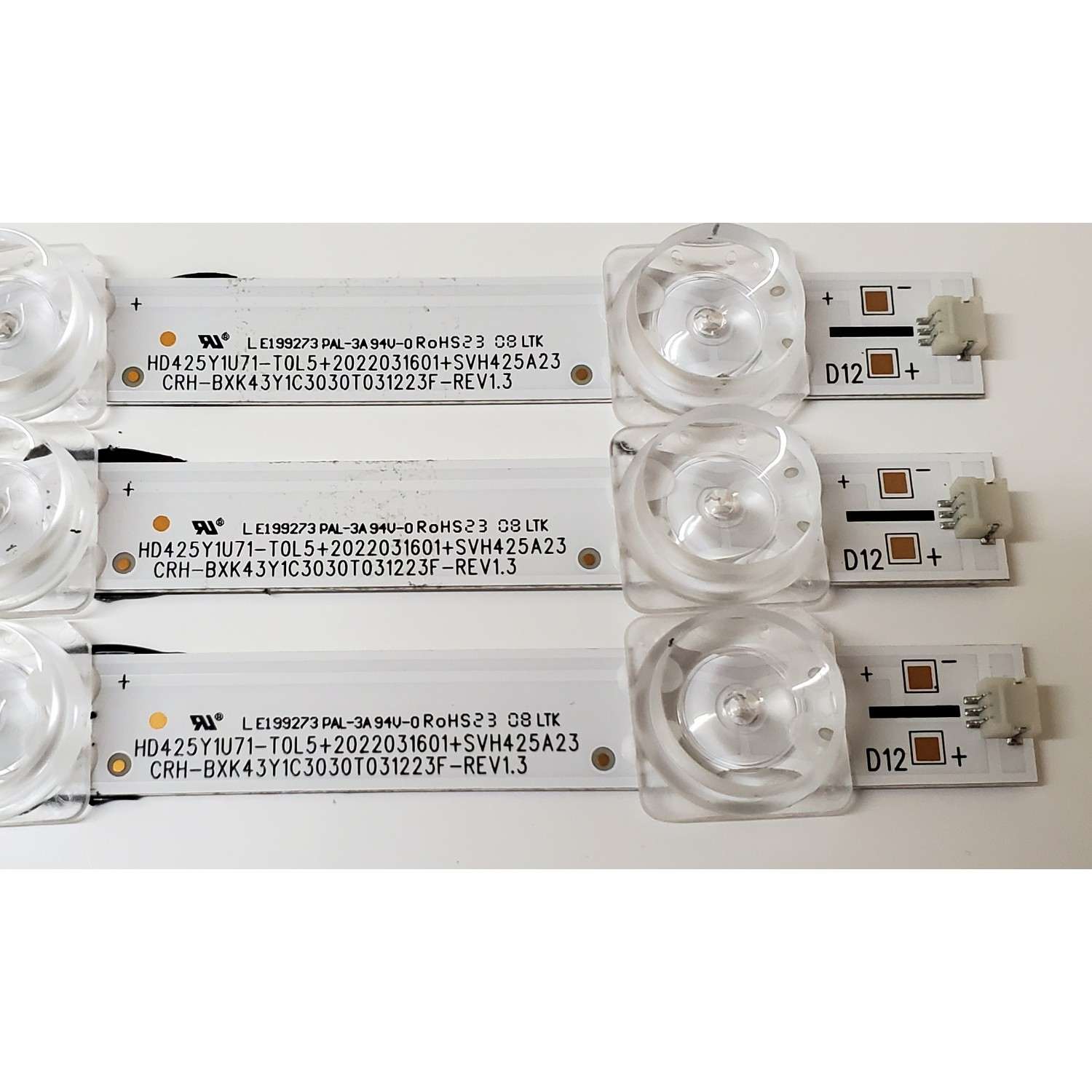 KIT DE LED'S PARA TV TOSHIBA ((3 PIEZAS)) / NUMERO DE PARTE HD425Y1U71-T0L5 / 2022031601 / SVH425A23 / CRH-BXK43Y1C3030T031223F-REV1.3 / 25647100 / 1282847 / HD425Y1U71-T0L5+2022031601+SVH425A23 / PANEL HD425Y1U71-T0L5\S1\SM\ROH / MODELO 43C350LU - Imagen 2