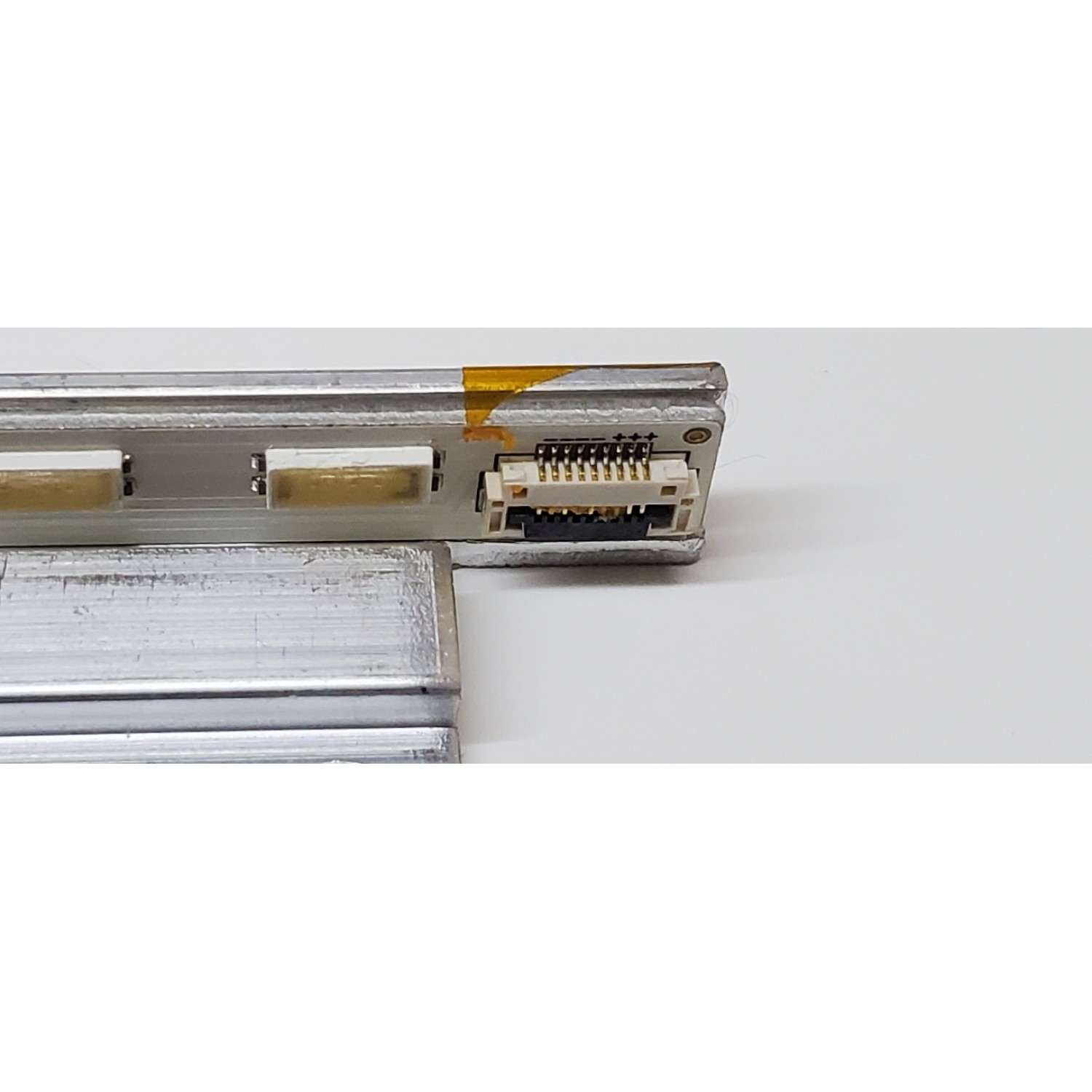 KIT DE LED'S PARA TV SONY ((2 PIEZAS)) / NUMERO DE PARTE SLED 2012SRS46 7030 2D REV1.0 / 2012SRS46 / 120215 / 120306 / SJ-010A-L / SJ-010A-R / MODELO KDL46HX850 / KDL-46HX850 - Imagen 3