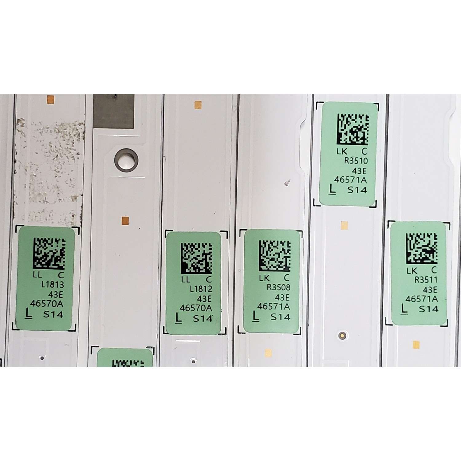 KIT DE LED'S PARA TV SAMSUNG ((8 PIEZAS)) / NUMERO DE PARTE BN96-46570A / BN96-46571A / V8DN-430SMB-R1 / V8DN-430SMA-R1 / MODELOS UN43J / UE43N / UA43N / HG43AJ / LH43BENELGA/ZX / LH43BERBLGAXGO BA01 / MAS MODELOS EN DESCRIPCIÓN - Imagen 6