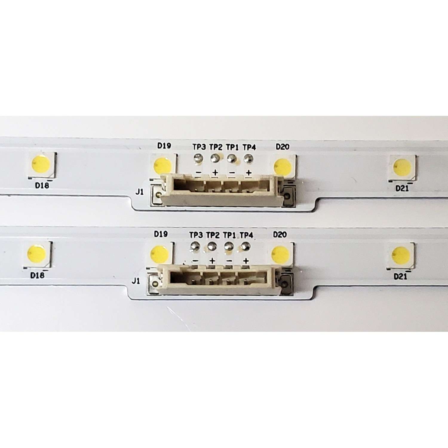KIT DE LED'S PARA TV SAMSUNG ((2 PIEZAS)) / NUMERO DE PARTE BN96-45952A / AOT_50_NU7100F_2X38_3030C_d6t-2d1_19S2P / PANEL'S CY-NN050HGNV6H / CY-NN050HGAV9H / CY-NN050HGNVFH / CY-NN050HGAV7H / MODELOS UN50RU / UN50NU / ((MAS MODELOS EN DESCRIPCIÓN)) - Imagen 4
