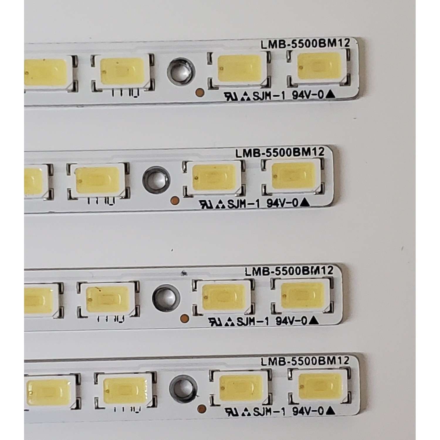 KIT DE LED'S PARA TV SAMSUNG ((4 PIEZAS)) / NUMERO DE PARTE LMB-5500BM12 / LMB5500BM12 / LJ64-02391A / LJ64-02386A / PANEL LTF550HQ02 A07 / MODELO UN55C7000 / UN55C7000WFXZA AQ01 - Imagen 2