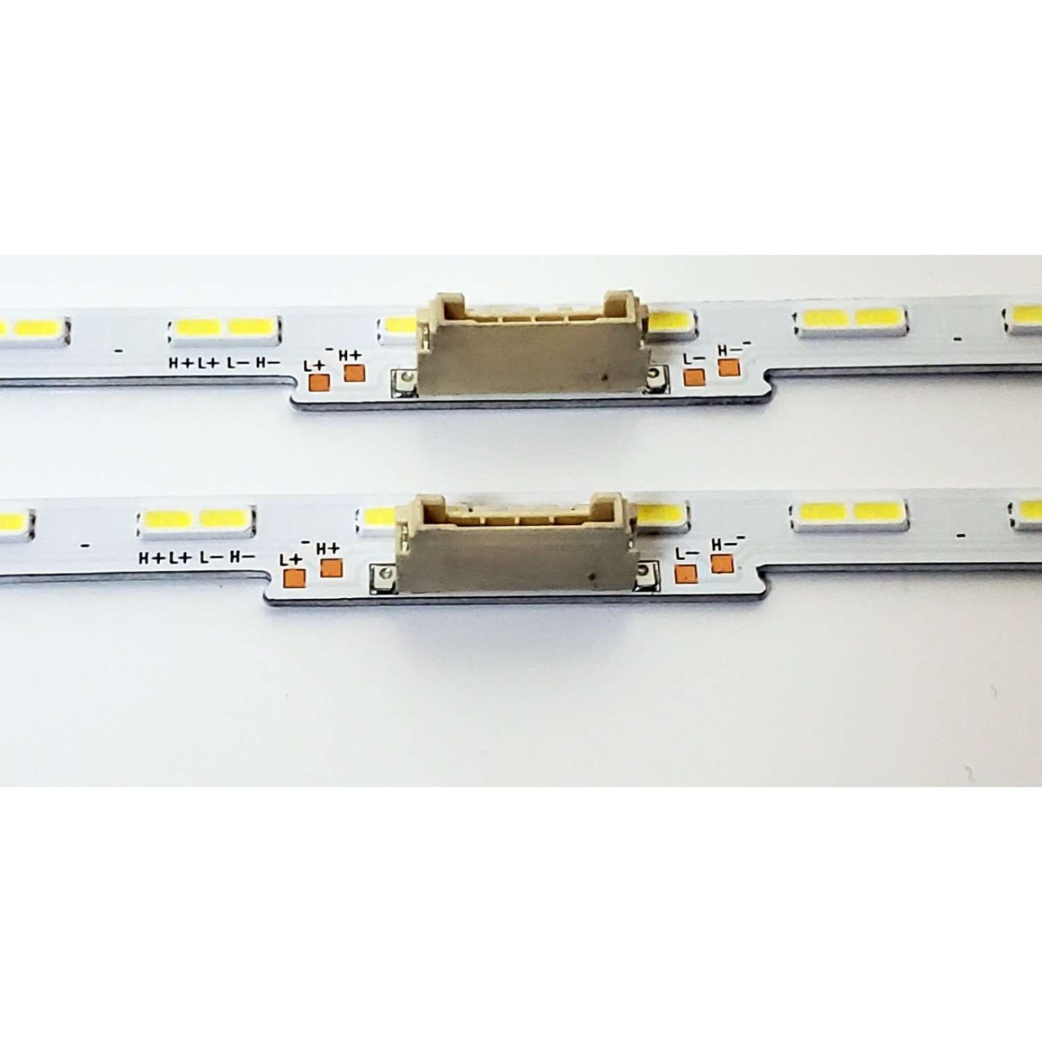 KIT DE LED'S PARA TV SAMSUNG ((2 PIEZAS)) / NUMERO DE PARTE LM41-01040A / LM41-01040A/C / L1_AU8/9K_D3 / DFM_S36(1)_R1.2 V1B_100 / BN61-17493A / L1_AU8/9K_D3 DFM_S36(1)_R1.2 V1B_100 / PANEL CY-SA043HGEY1V / DISPLAY HV430QUB-F1B / MODELO UN43AU8000FXZA - Imagen 2