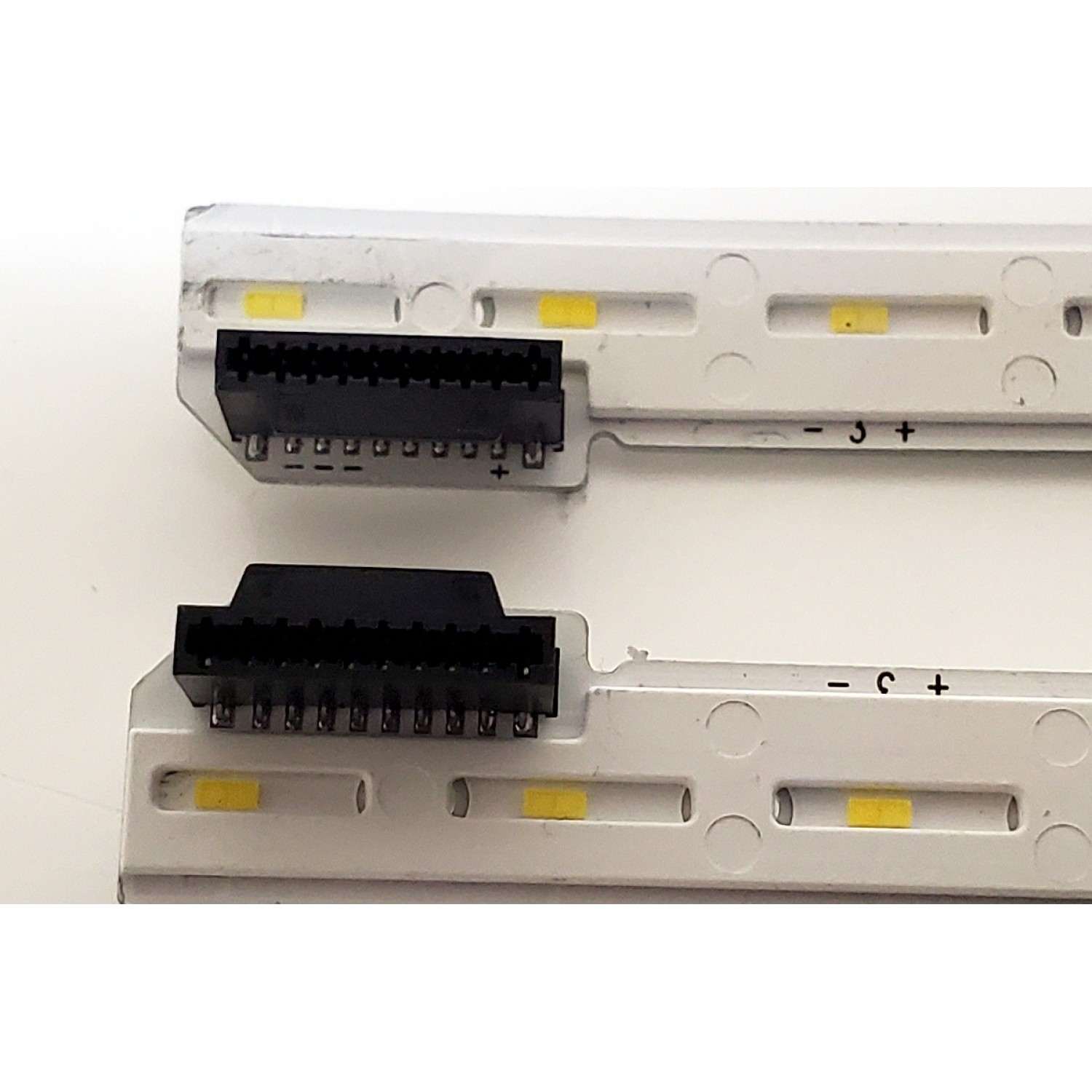 KIT DE LED'S PARA TV LG ((2 PIEZAS)) / 6916L-3035A / 6916L-3036A / 55" V17 ART3 3035 REV 0.8 6 R-TYPE / 55" V17 ART3 3036 REV 0.8 6 L-TYPE / 6916L3035A / 6916L3036A / PANEL LC550EGG (FK)(M1) / MODELO 55UJ7700-UA / 55UJ7700-UA.BUSYLJR - Imagen 4