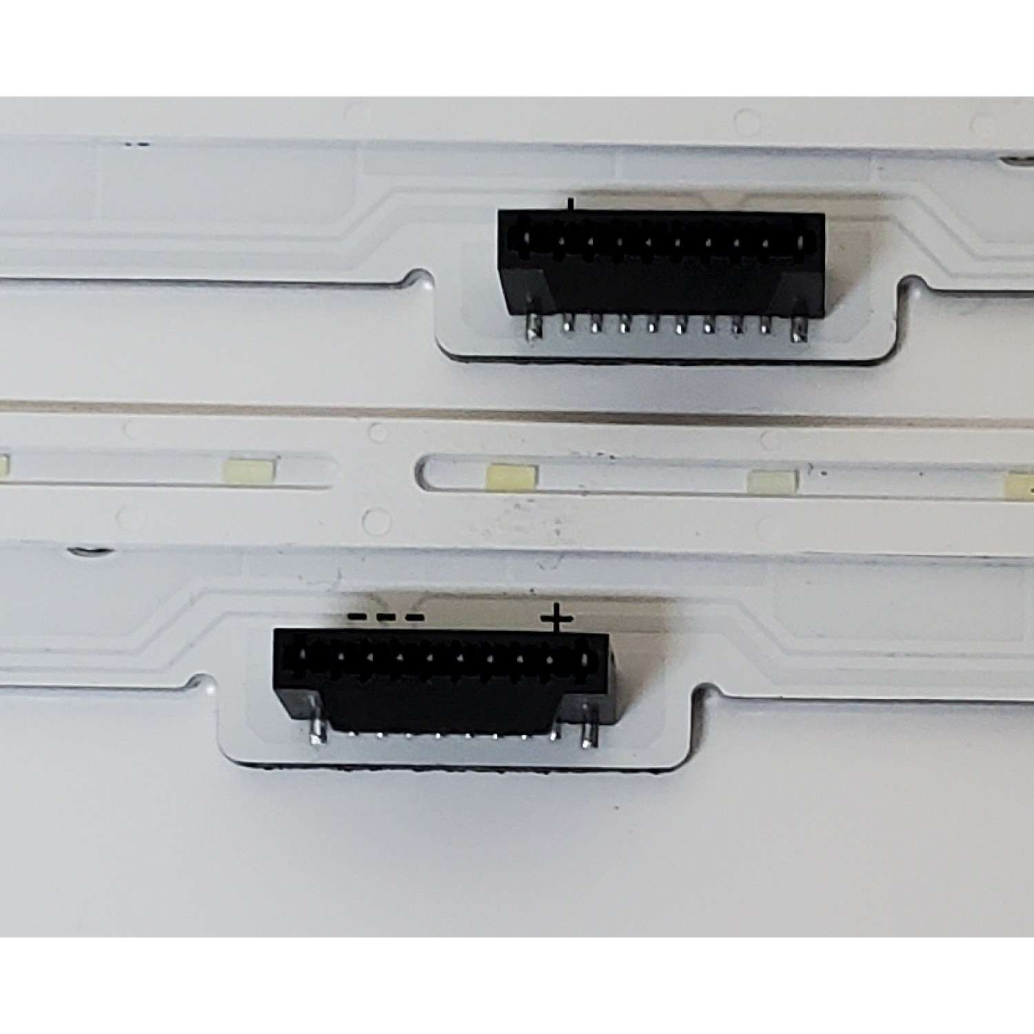 KIT DE LED'S PARA TV LG ((2 PIEZAS)) / NUMERO DE PARTE LC55490304A / LC55490305A / SSC_HS_HC550EQH-ABGA1_66LED_R_REV02_210819 / SSC_HS_HC550EQH-ABGA1_66LED_L_REV02_210819 / MODELO 55QNED80 - Imagen 3