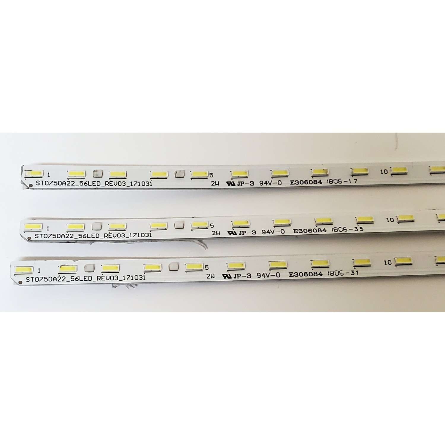KIT DE LED'S PARA TV SONY ((3 PIEZAS)) / NUMERO DE PARTE ST0750A22_56LED_REV03_171031 / STO750A22_56LED_REV03_171031 / 733.02G08.0001 / 056380560011S816 / PANEL V750QWME01 / MODELO XBR-75X850F - Imagen 2