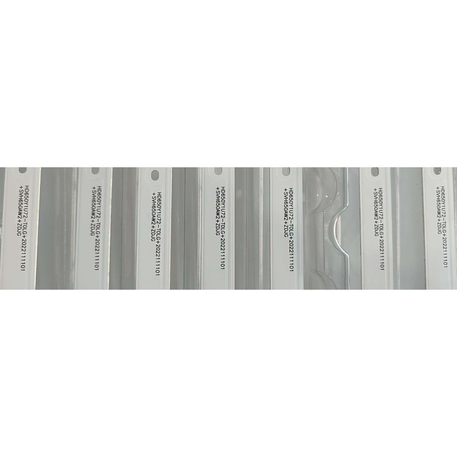 KIT DE LED'S (( NUEVOS )) PARA TV HISENSE (( 10 PZ )) NUMERO DE PARTE SVH650AW2+ZDJG / ZD_SSC_D650_10X7_023_TDE30_V1.00_20221111 / HD650Y1U72-T0LG+2022111101+SVH650AW2+ZDJG / 1307225S00 / HE23040405465S Z / MODELO 65A65K - Imagen 4