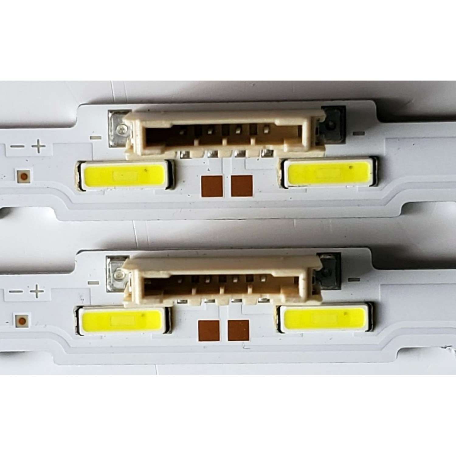 KIT DE LED'S PARA TV SAMSUNG ((2 PIEZAS)) / NUMERO DE PARTE BN96-46033A / LM41-00609A / L1_NU7.4/7.5_E5_CEM_S40(1)_R1.2_S1C_100-LM41-00609A / PANEL`S CY-NR055FGLV1H / CY-NR055FGHV1H / MODELOS UN55NU / UE55NU7 / LH55QBREB / UN55RU / MODELOS EN DESCRIPCION - Imagen 3