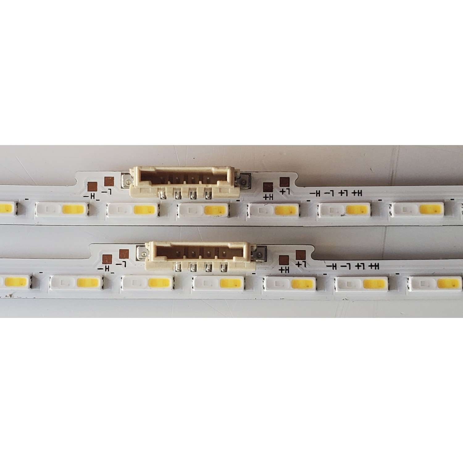 KIT DE LED'S PARA TV SAMSUNG ((2 PIEZAS)) / NUMERO DE PARTE BN96-52591A / LM41-01049A / L1_Q60A E0_DFM 558(1)_R1.1 V1B_100 LM41-01049A/C / PANEL CY-QA050HGNV1H / MODELOS QN50Q6 / QN50Q60AAFXZA DA01 / QN50Q6DAAFXZA DA01 - Imagen 4
