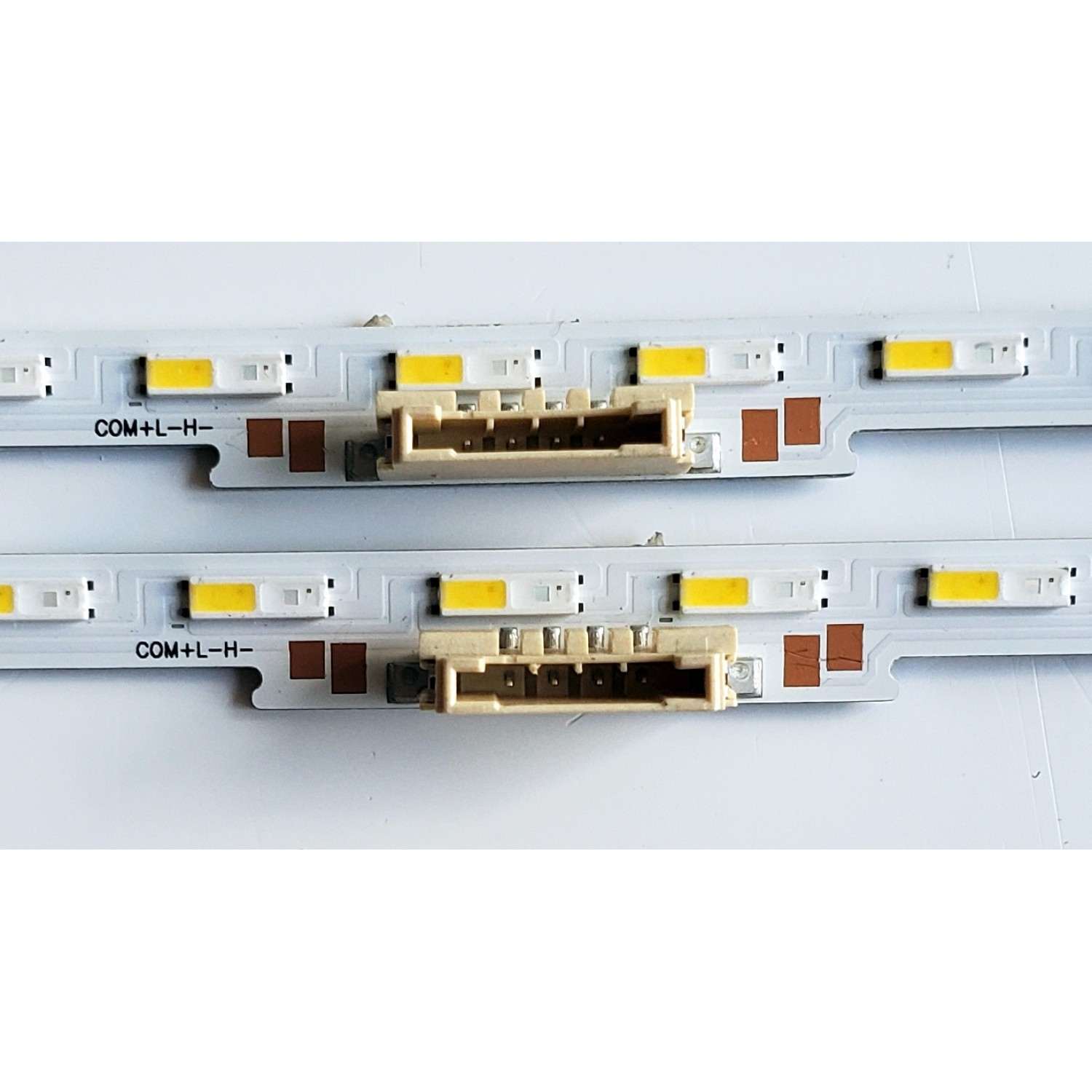 KIT DE LED'S PARA TV SAMSUNG QLED ((2 PIEZAS)) / NUMERO DE PARTE S2Q6-650SM0-R0 / BN96-54492A / PANEL CY-QA065HGXV1H / MODELOS QN65Q6 / QE65Q6 / QA65Q6 / HG65Q60BAEUXEN / KQ65QB60AFXKR / MAS MODELOS EN DESCRIPCIÓN - Imagen 2