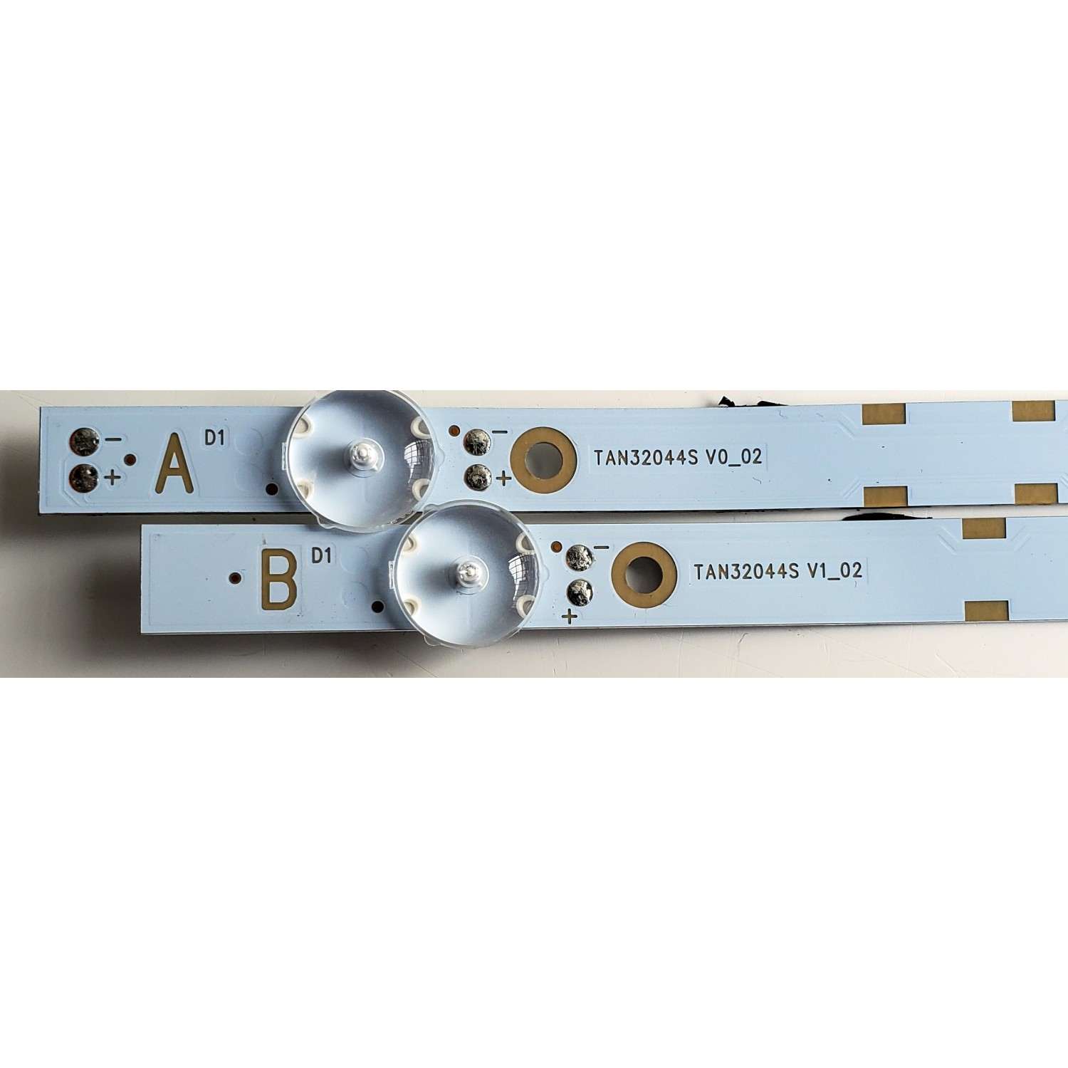 KIT DE LED'S PARA TV SAMSUNG ((2 PIEZAS)) / NUMERO DE PARTE TAN32044S / TAN32044S V1_02 / TAN32044S V0_02 / 94V-0 E349376 HY-AI 81075 / 09810108SH01 / 09810108SH02 / MODELOS UN32M4500 / UN32M4500BFXZA / UN32M4500BFXZC - Imagen 4