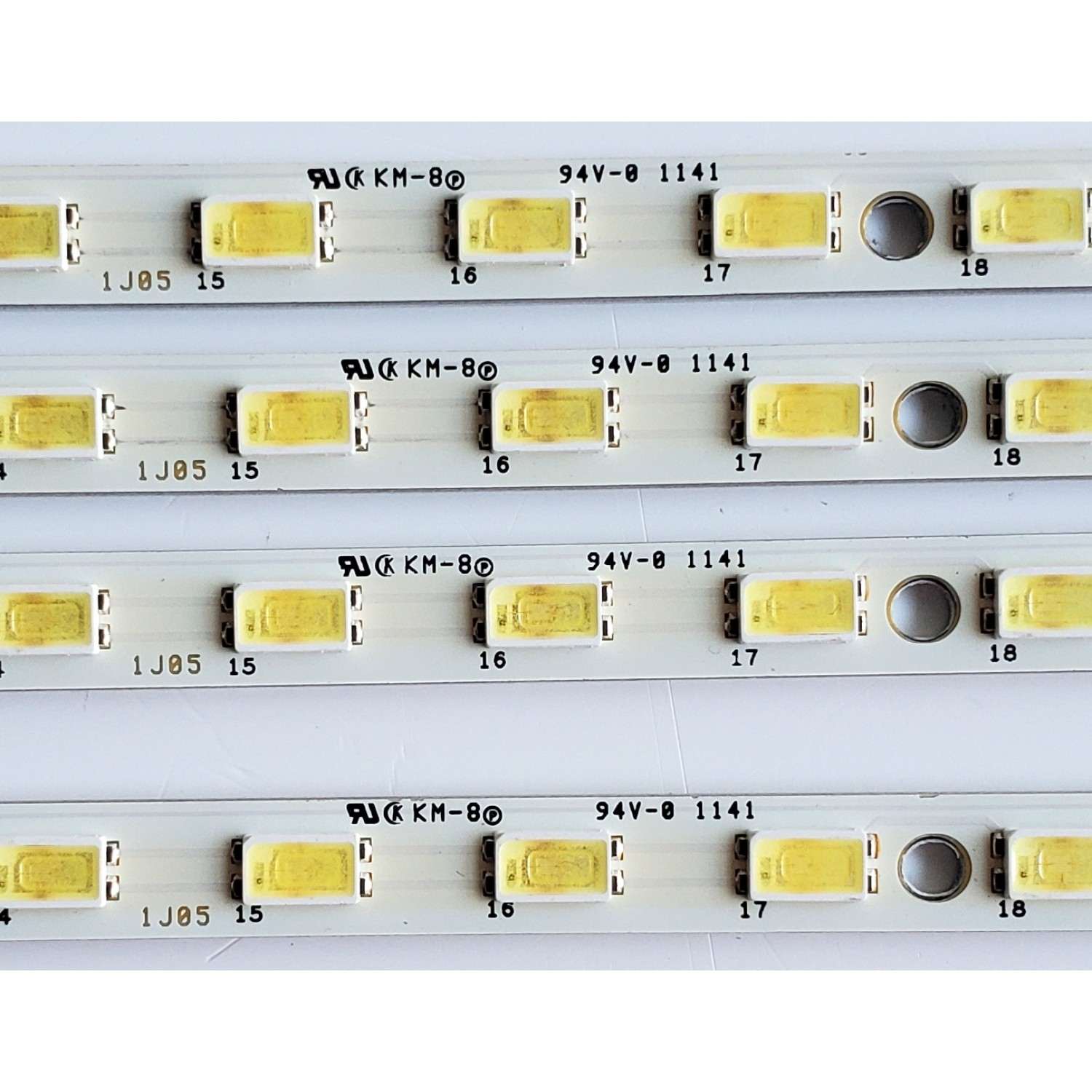 KIT DE LED'S PARA TV SHARP ((4 PIEZAS)) / NUMERO DE PARTE SLED-2011SSP46-46-GD_REV0 / SLED-2011SSP46-46-GD / 2011SSP46 / PANEL LK460D3GW80Z / MODELO LC-46LE830U - Imagen 5