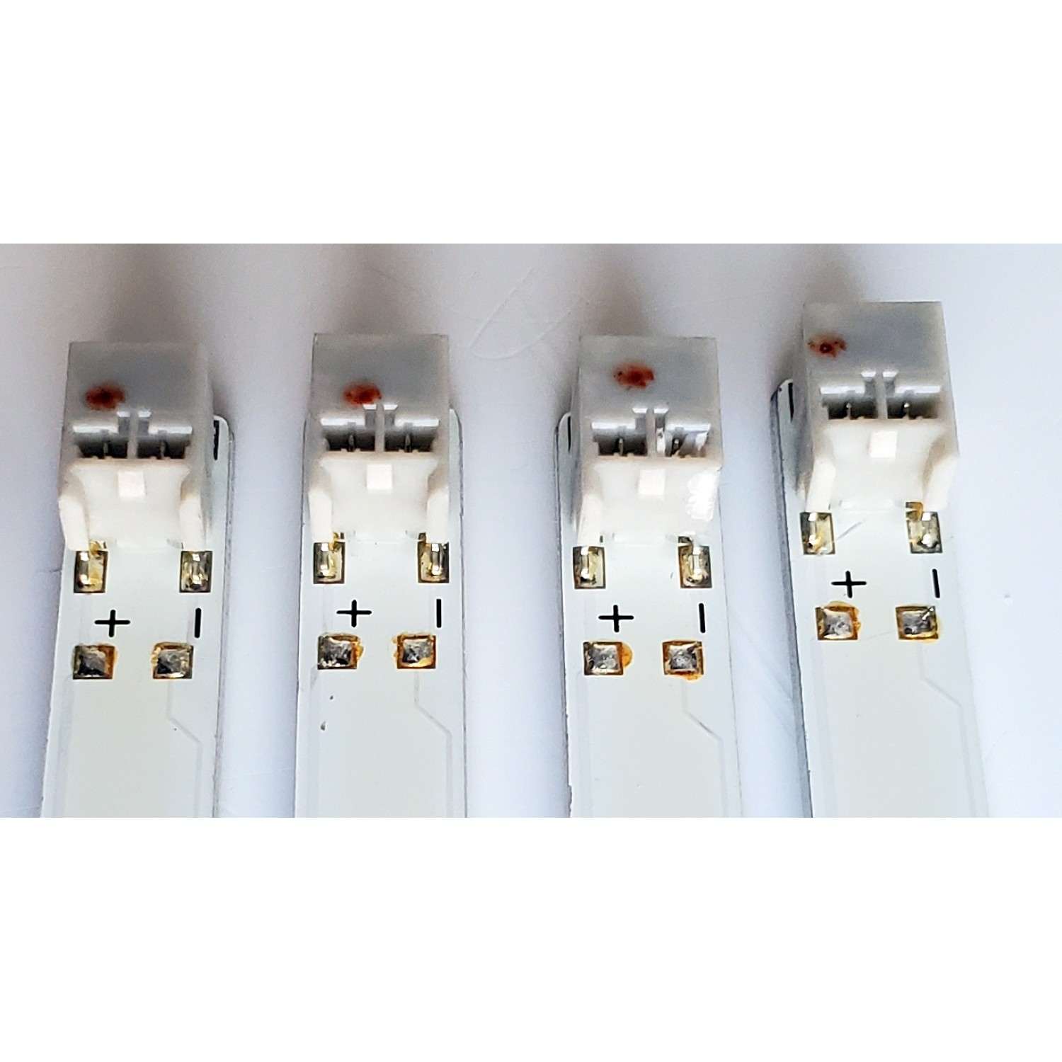 KIT DE LED'S PARA TV SHARP ((4 PIEZAS)) / NUMERO DE PARTE SLED-2011SSP46-46-GD_REV0 / SLED-2011SSP46-46-GD / 2011SSP46 / PANEL LK460D3GW80Z / MODELO LC-46LE830U - Imagen 3
