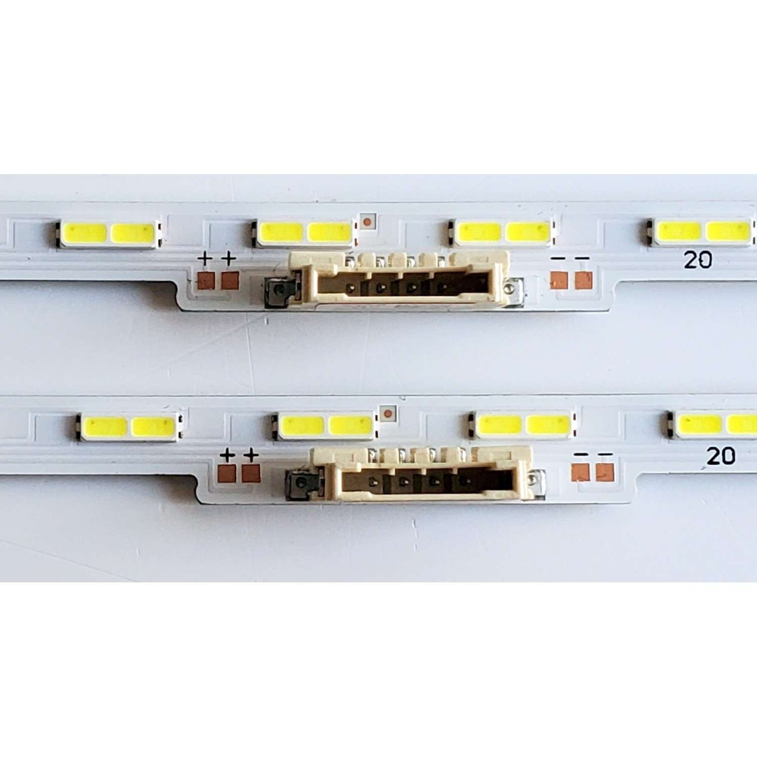 KIT DE LED'S PARA TV SAMSUNG ((2 PIEZAS)) / NUMERO DE PARTE BN96-52587A / STC430AG2 / AU8K/9K_STC430AG2_7020_21N1_36LEDS_REV1.0_201020 / E32062 / PANEL CY-SA043HGEY1V / MODELOS UN43AU8000 / UE43AU8005K - Imagen 3