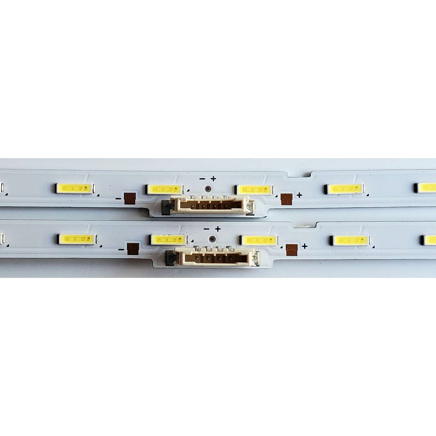 KIT DE LED'S PARA TV SAMSUNG ((2 PIEZAS)) / NUMERO DE PARTE BN96-45954A / BN9645954A / 43''-NEW EDGE-28EA-180223-7020-ANODE / 43''-NEW EDGE-28EA-180223-7020 / E306084 / PANEL'S CY-NN043HGNV1H / CY-NN043HGEVMH / MODELO UN43RU7100 - Imagen 4