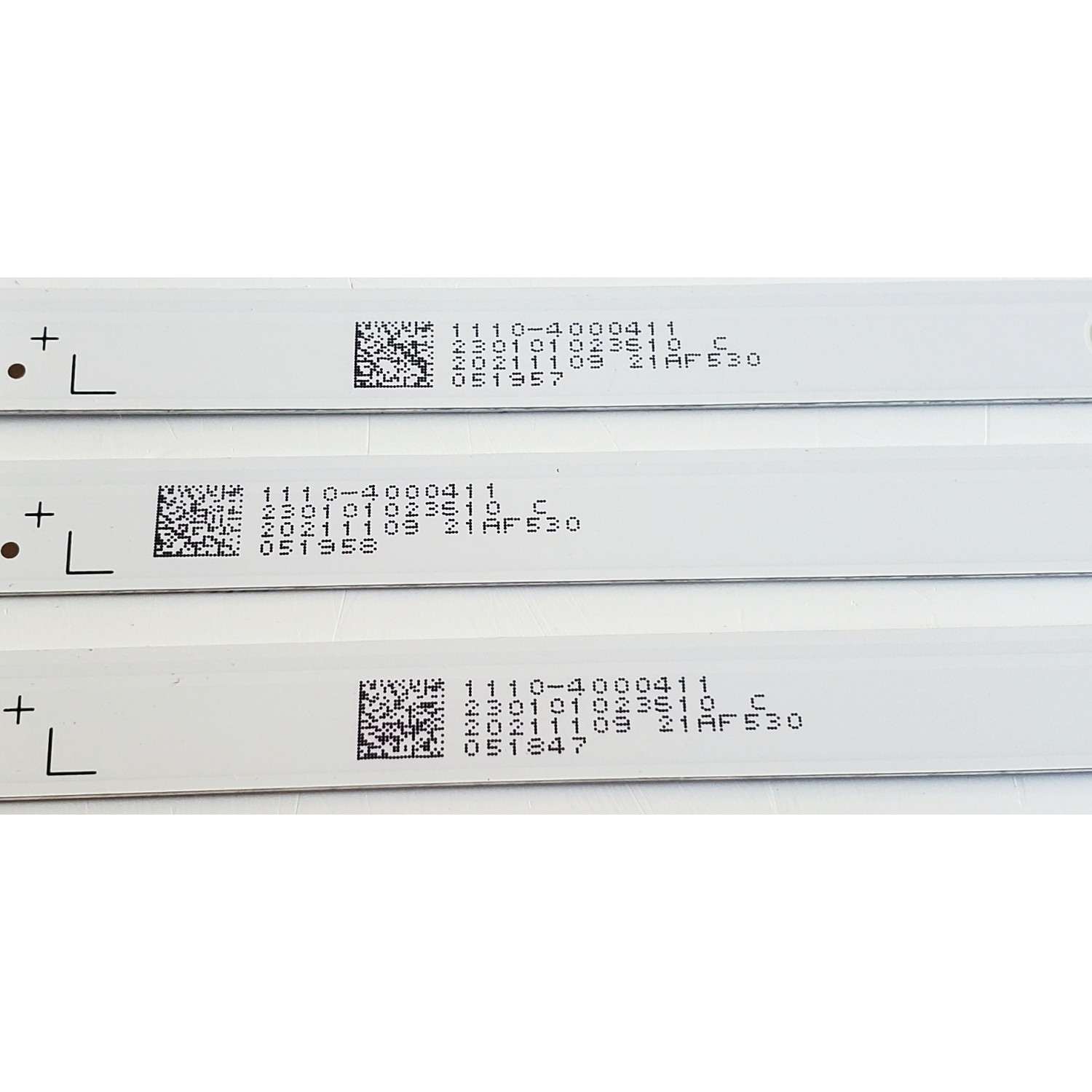 KIT DE LEDS PARA TV WESTINGHOUSE ORIGINAL 3 PIEZAS / NUMERO DE PARTE JL.D43071330-032ES-M_V02 / 1110-4000411 / E493538 / 230101023610 / 21AF530 / PANEL HK430WLEDM-JH6PH / DISPLAY PT430CT03-14 VER.2.0 / MODELO WR43FX2212 / WR43FX2210 / 43PUL6643/F7 - Imagen 3