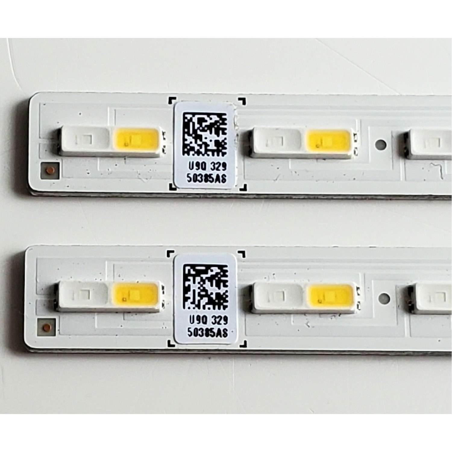 KIT DE LED'S PARA TV SAMSUNG ((2 PIEZAS)) / NUMERO DE PARTE BN96-50385A / 50385A / L1_Q7060T_F5_DUM_S62(1)_R1.3_TC9_100_LM41-00859A / L1_Q7060T_F5_DUM_S62(1)_R1.2_TBC_100_LM41-00859A / LM41-00859A / MODELOS QN65Q7DTAFXZA FF02 / QN65LS03TAFXZA AA01 - Imagen 4