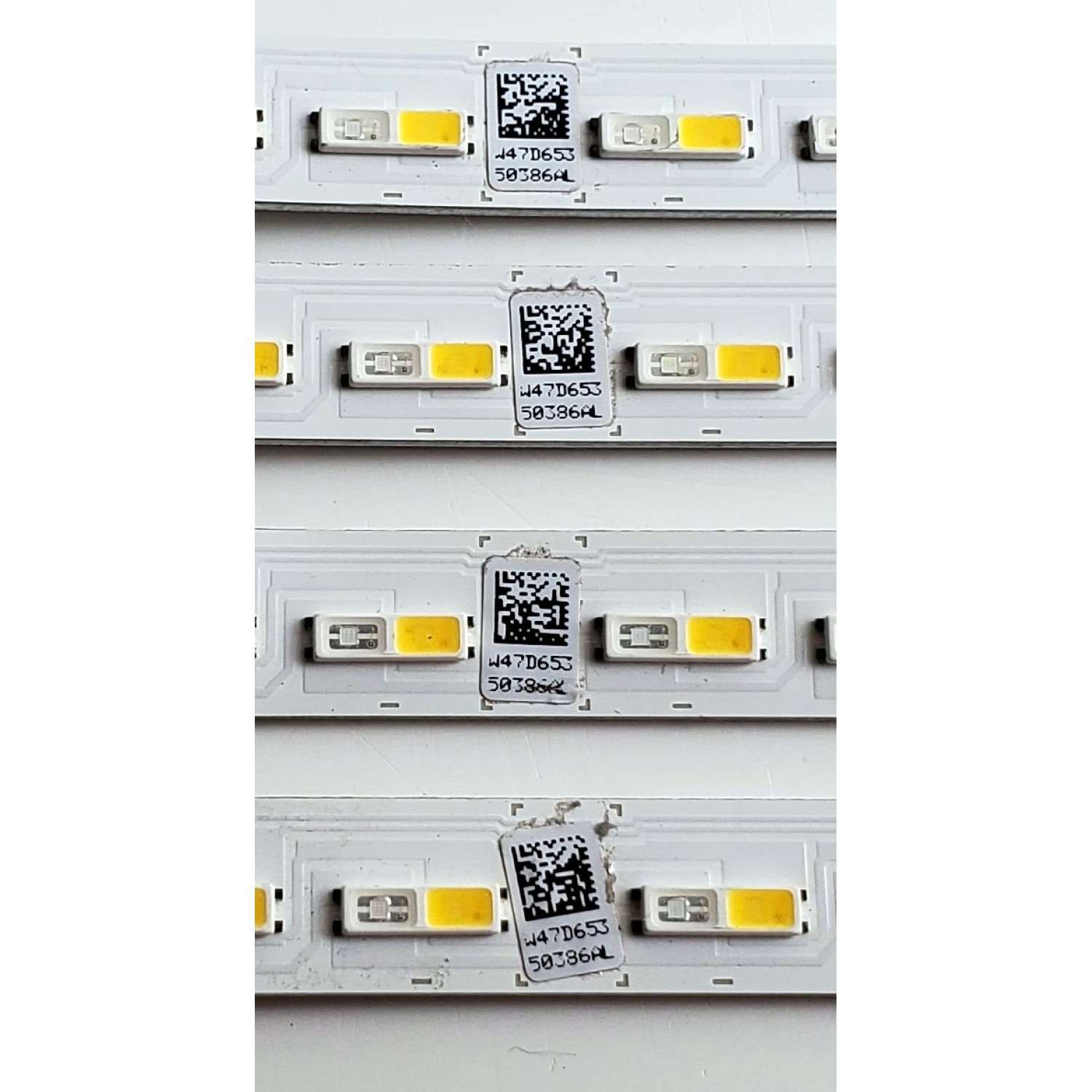 KIT DE LED'S PARA TV SAMUNG ((4 PIEZAS)) / NUMERO DE PARTE BN96-50386A / V0T6-750SM0-R0 / 50386A / V0T6-750SM0-R0 19.11.06 GS-AL2 / PANEL CY-RT075HGHV2H / MODELOS QN75Q70 / QN75Q60 / QN75Q6D / QN75Q7D / QN75Q7DTAFXZA FF02 / HG75TS03 / HG75TS030NFXZA - Imagen 2