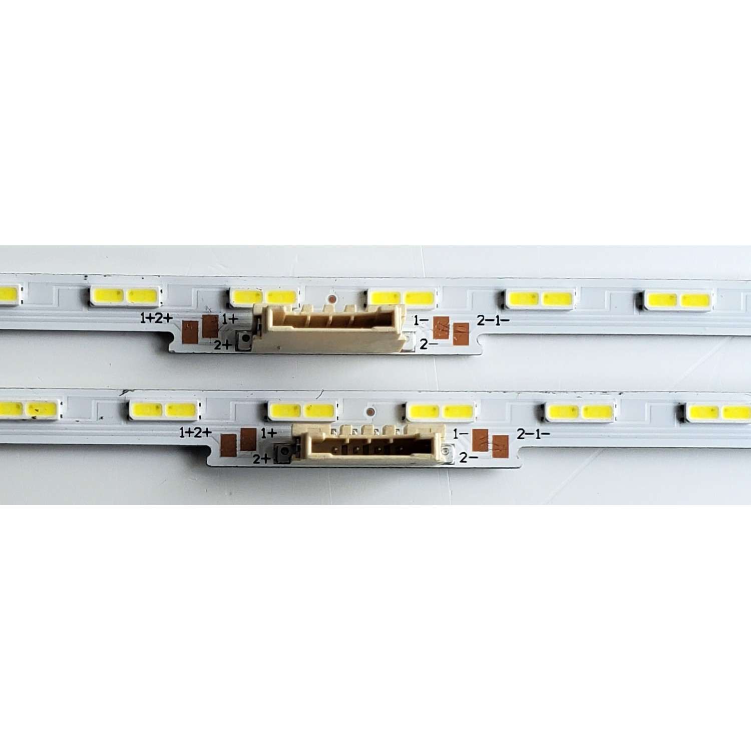 KIT DE LED'S PARA TV SAMSUNG ((2 PIEZAS)) / NUMERO DE PARTE BN96-52587A / ES43SV8FPKWA36 / E46919 / 52587A / MODELOS UN43AU / UN43AU8000 / UE43AU8000 / UE43AU8005K - Imagen 4