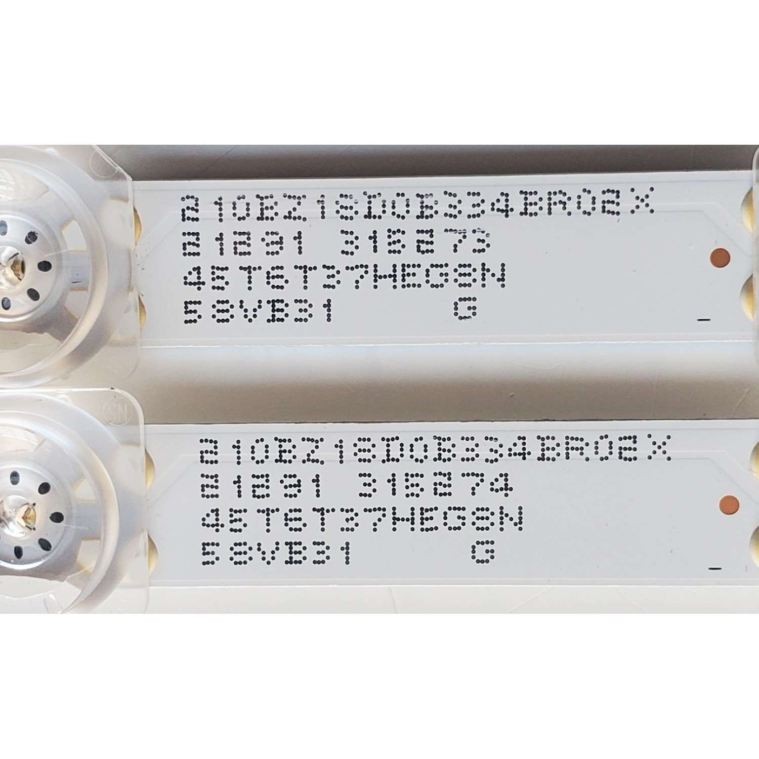 KIT DE LEDS PARA TV VIZIO ORIGINAL 2 PIEZAS / NUMERO DE PARTE 210BZ18D0B334BR02X / 58VB31 / LB-GM3030-GJVIZIO582X18VB31-JS / LB-GM3030-GJVIZI0582X18VB31-JS / PANEL TPT580WR-PV5D.K / DISPLAY CC580PV5D VER.02 / CV580U1-T01 REV:01 / MODELO V585-J01 - Imagen 4