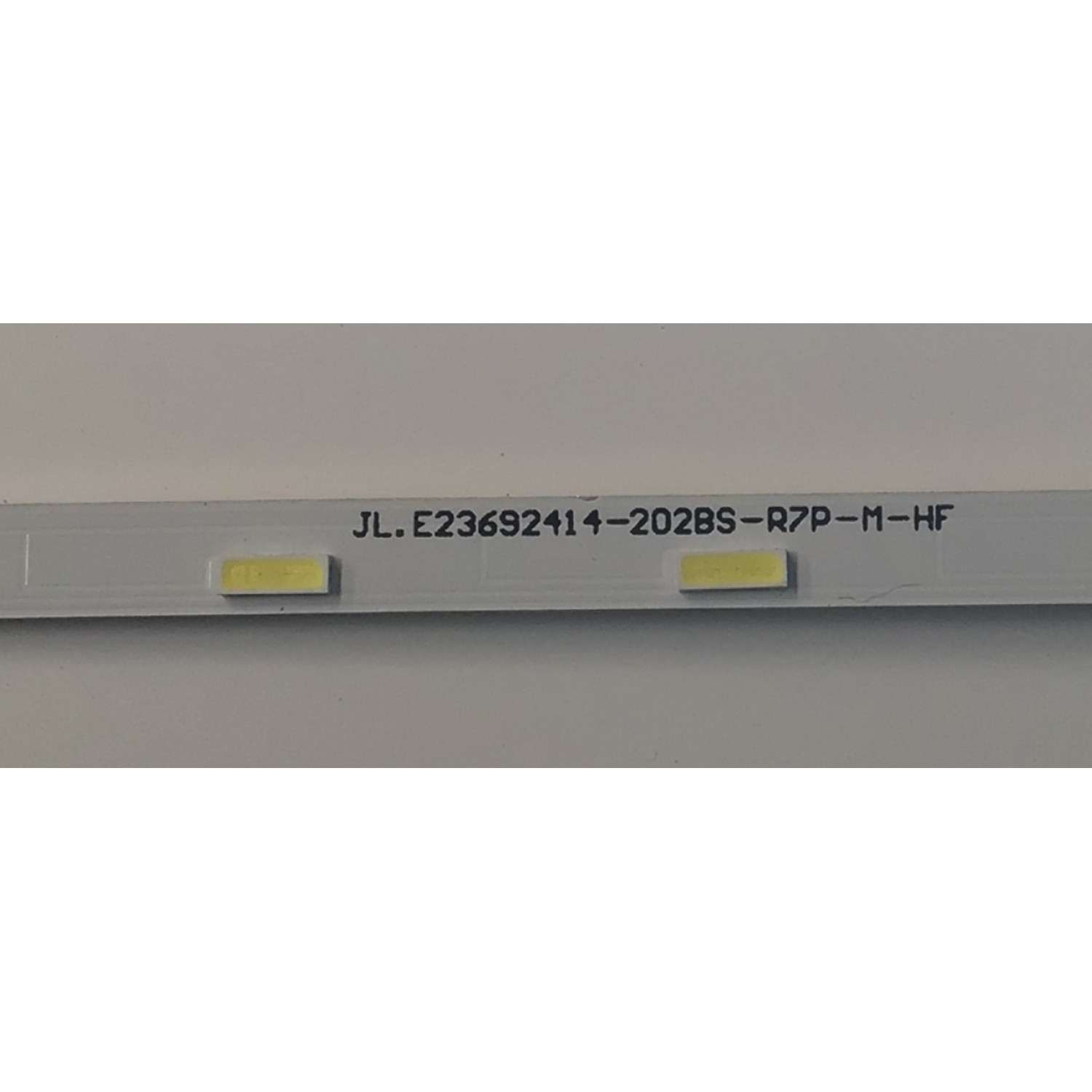 LED PARA TV VIZIO ORIGINAL 1 PIEZA / NUMERO DE PARTE JL.E23692414-202BS-R7P-M-HF / 62/6F/6-1 / 64/5F/6-1 C / D180808 / PANEL V236BJ1-LEZ REV.C1 / MODELO D24H-G9 - Imagen 3