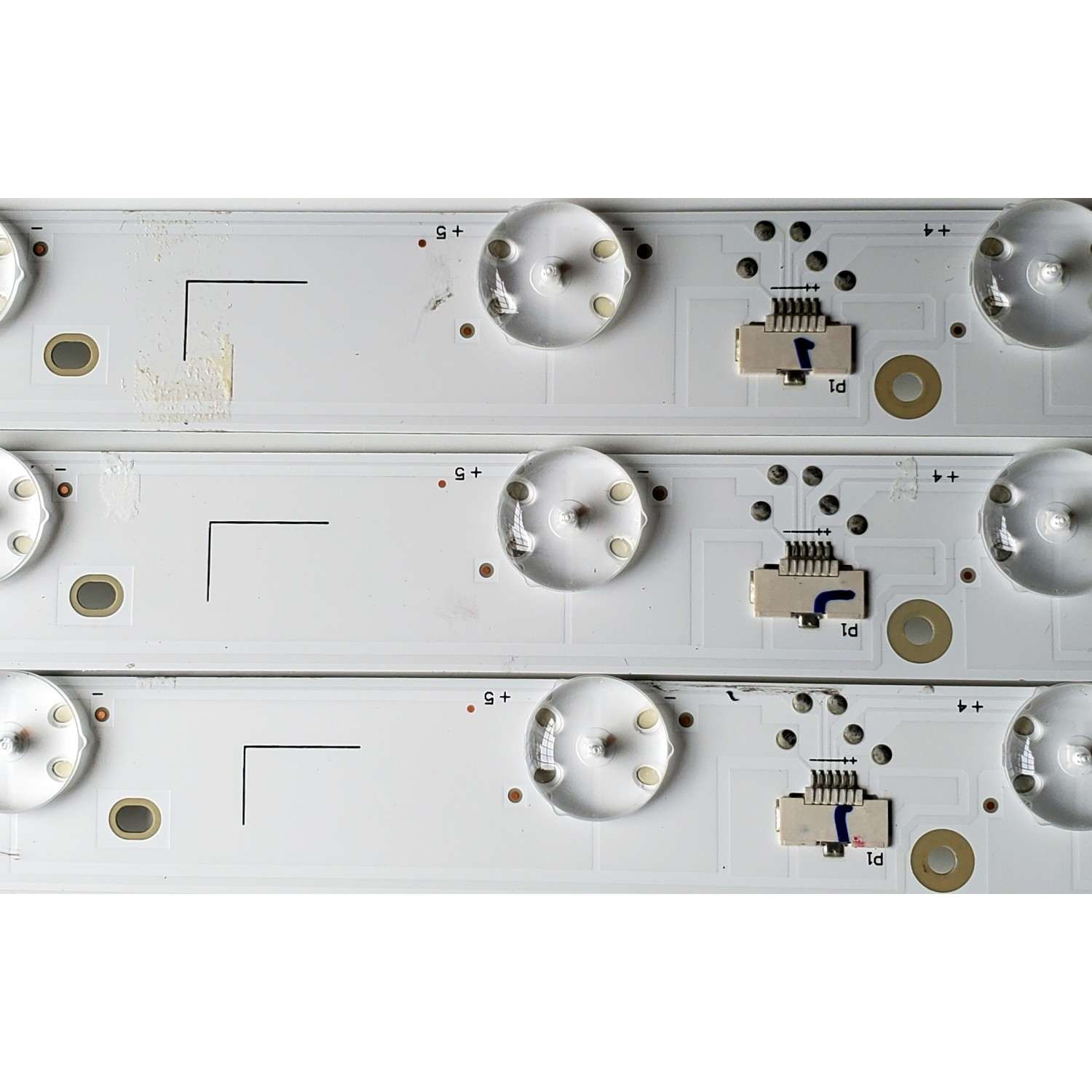 KIT DE LED'S PARA TV TCL ((10 PIEZAS)) / NUMERO DE PARTE 50HR330M08 / 50S535 / 50HR330M08A2 V0 (L) LC8A03U3C / B0101-000255 / 50HR330M08B2 V0 (M) LC8A03U3C / B0101-000256 / 50HR330M08C2 V0 (R) LC8A03U3C / B0101-000257 / MODELO 50S535 - Imagen 6