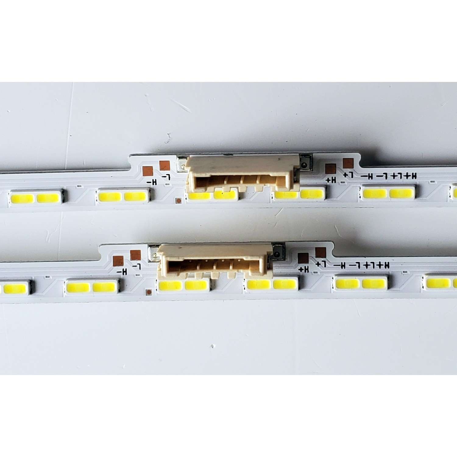 KIT DE LED'S PARA TV SAMSUMG ((2 PIEZAS)) / NUMERO DE PARTE 52586A / BN96-52586A / LM41-01044B / LM41-01044B/C / L1_AU8/9K F5_DFM_S64(1) R1.3_V1B_100 LM41-01044B/C / MODELOS UN65AU / UE65AU / HG65AU / GU65AU / MAS MODELOS EN DESCRIPCIÓN - Imagen 2