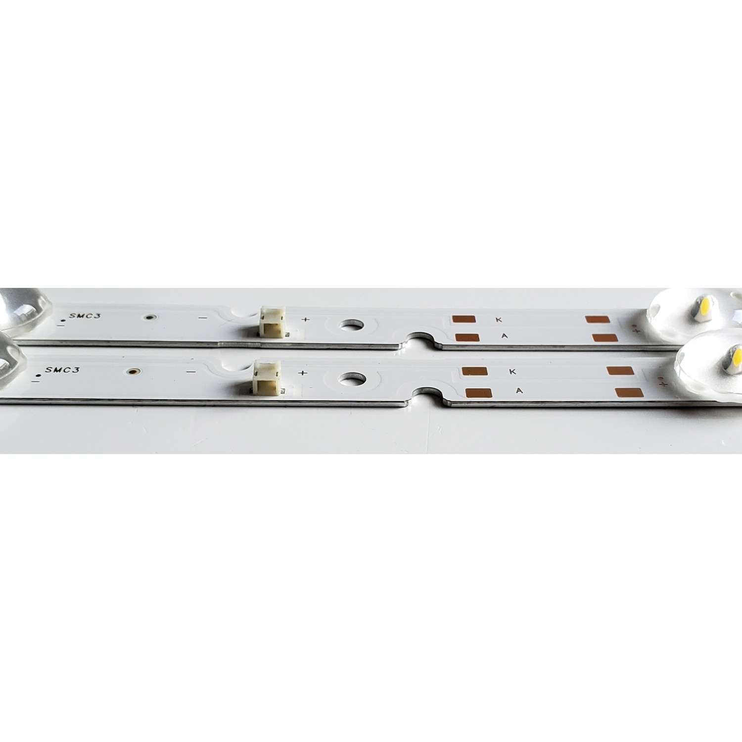 KIT DE LED'S PARA TV WESTINGHOUSE ((2 PIEZAS)) / NUMERO DE PARTE HK32D06-ZC62AG-03D / 303HK320082D / 2010093388 / 230101020080 / 211127AC07 / HK320M50 / PANEL HK315LEDM-JH800 / DISPLAY PT320AT03-1 VER.1.B / MODELO WD32HX1201 - Imagen 4