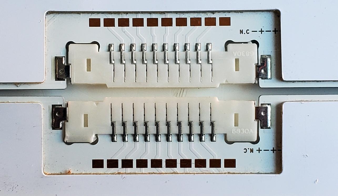 KIT DE LED'S PARA TV SAMSUNG ((2 PIEZAS)) / NUMERO DE PARTE BN96-42347A / BN96-42348A / 42347A / 42348A / PANEL'S CY-UM055FLLV4H / CY-SM055FLLV6H / MODELOS UN55MU / UA55MU / UE55MU / UA55MU7000 /  UA55MU7500 / UA55MU7700 / MAS MODELOS EN DESCRIPCIÓN - Imagen 3