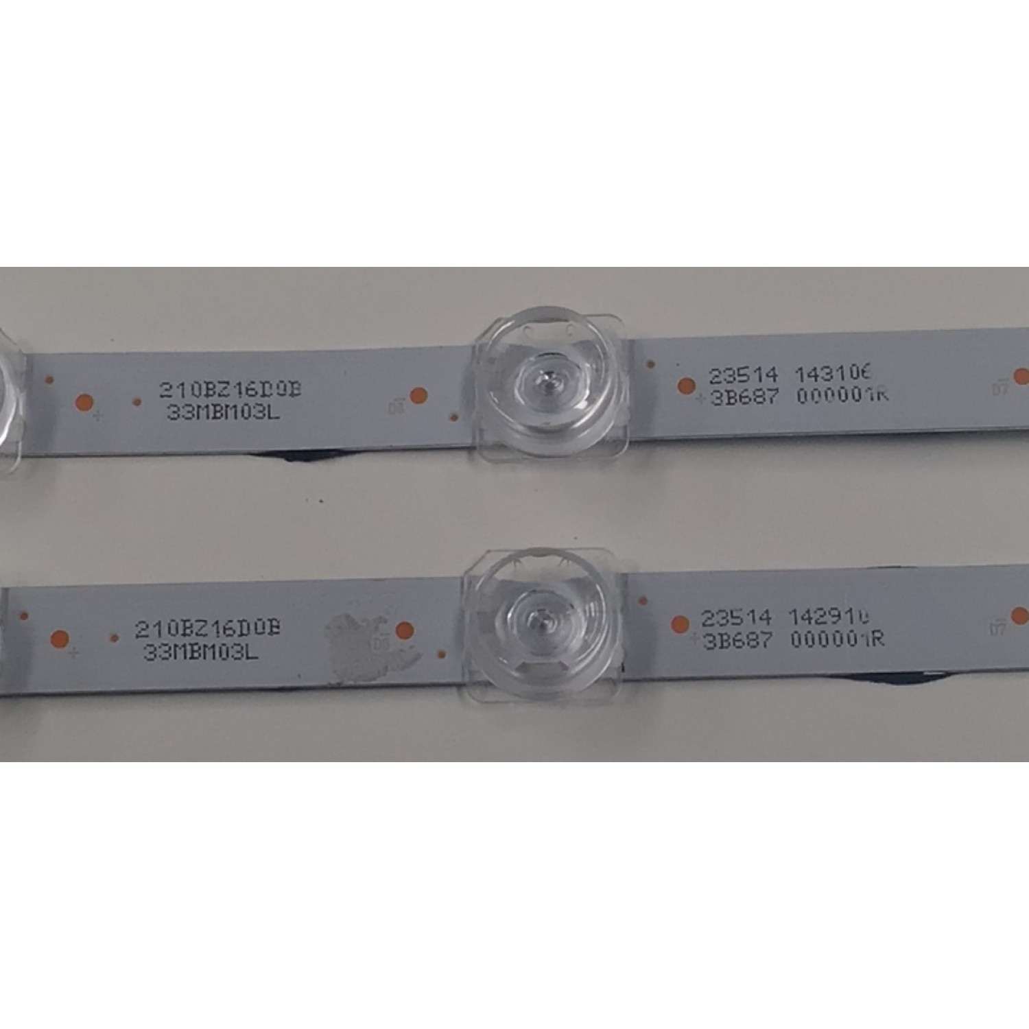 KIT DE LEDS ORIGINAL PARA TV VIZIO 2 PIEZAS / NUMERO DE PARTE LB55150 V0_00 / LB55150 / 210BZ16D0B / 210BZ16D0B33MBM03L / 33MBM03L / PANEL TPT550WR-D126.L REV:S22AN / DISPLAY ST5461D12-6 VER.2.2 / MODELOS V4K55M-0801 / V555M-K01 / V4K55C-0801 - Imagen 4