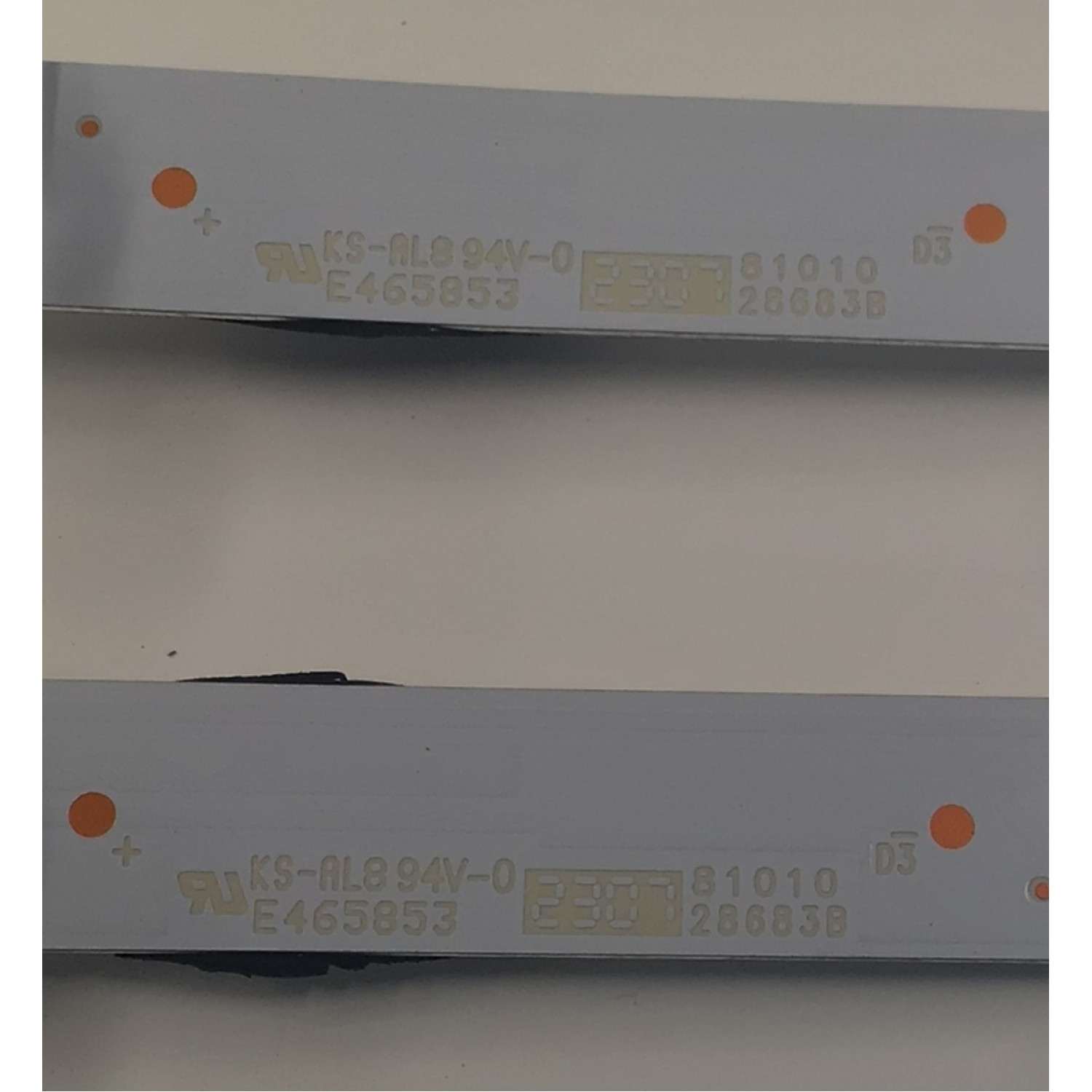 KIT DE LEDS ORIGINAL PARA TV VIZIO 2 PIEZAS / NUMERO DE PARTE LB55150 V0_00 / LB55150 / 210BZ16D0B / 210BZ16D0B33MBM03L / 33MBM03L / PANEL TPT550WR-D126.L REV:S22AN / DISPLAY ST5461D12-6 VER.2.2 / MODELOS V4K55M-0801 / V555M-K01 / V4K55C-0801 - Imagen 3