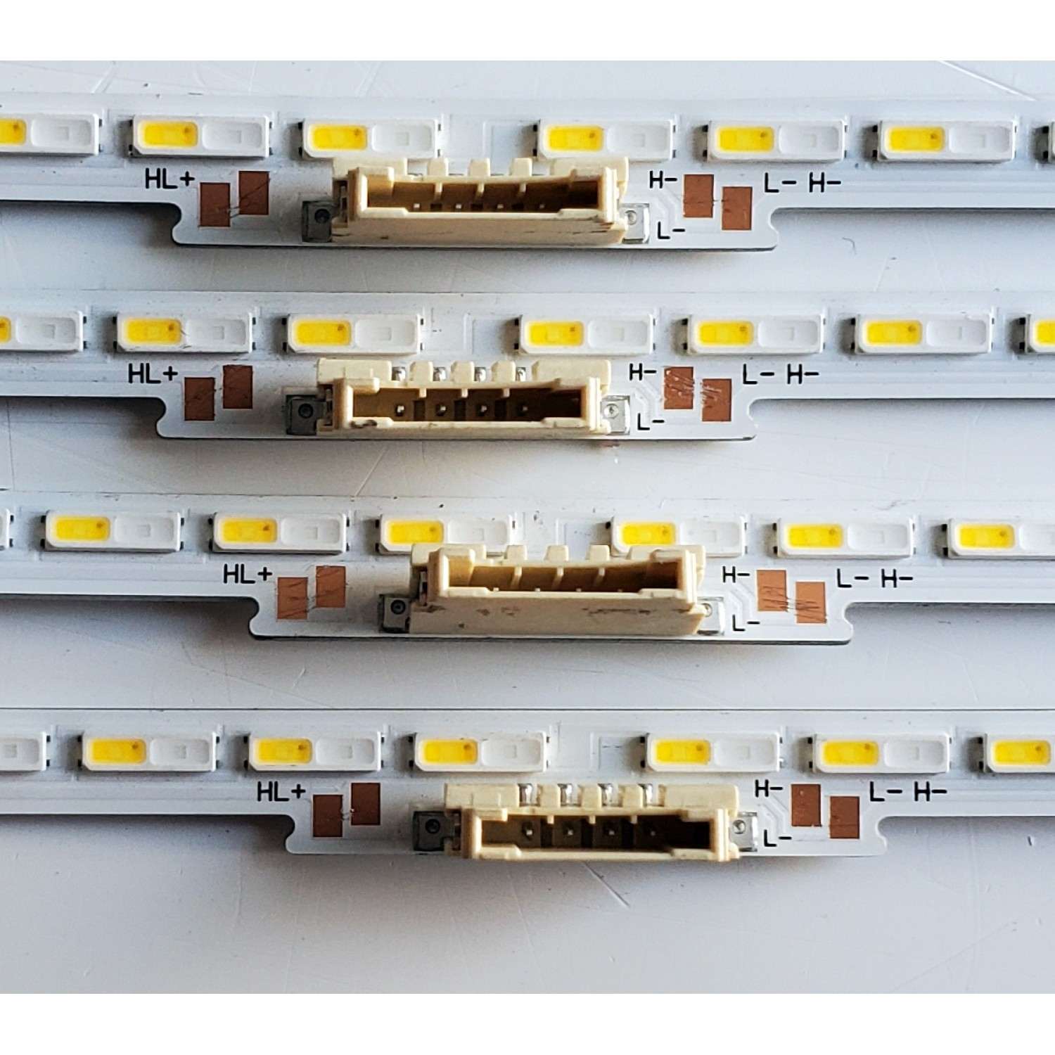 KIT DE LED'S PARA TV SAMSUNG ((4 PIEZAS)) / NUMERO DE PARTE BN96-52601A / BN96-52601A REV00 / 75Q60A / ES75SVQFPBGA48 / E466169 / PANEL CY-QA075FHV1H / MODELOS QN75LS03 / QN75LS03AAFXZA / QN75Q7D / QN75Q7DAAFXZA  - Imagen 3