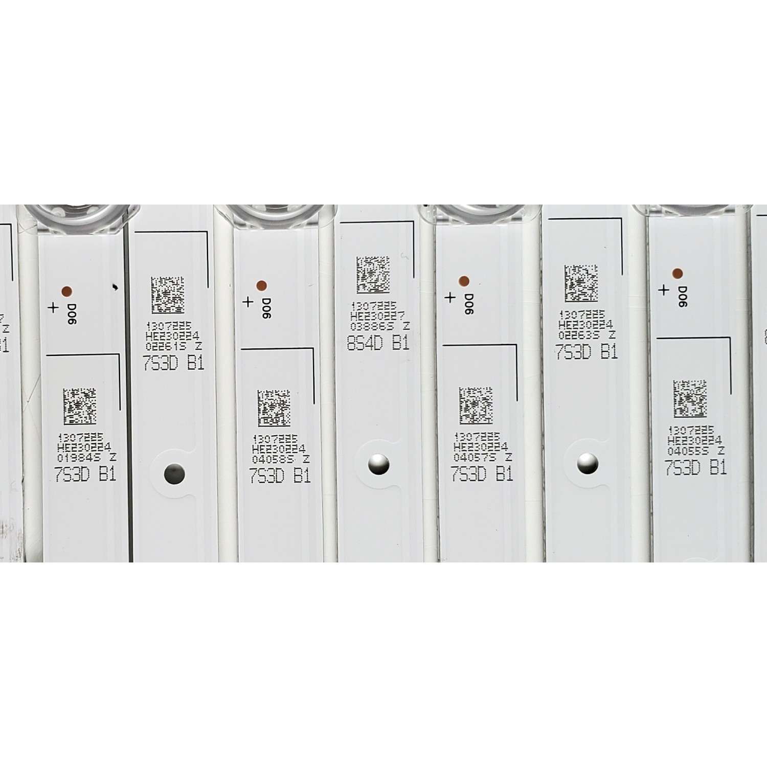 KIT DE LED'S PARA TV HISENSE ((10 PIEZAS)) / NUMERO DE PARTE SVH650AW2 / HD650Y1U72 / HD650Y1U72-T0LG+2022111101+SVH650AW2+ZDJG / 1307225 / ZD_SSC_D650_10X7_02_TDE30_V1.00 / HIP7.820.271 / PANEL HD650Y1U51-T0LG / HD650Y1U72-T0LG / MODELOS 65A65K / 65A7K - Imagen 3