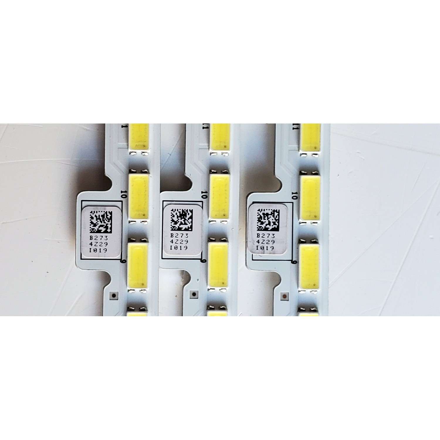 KIT DE LED'S PARA TV SHARP ((3 PIEZAS)) / NUMERO DE PARTE 2015SSP70 / LM41-00090T / SAMSUNG_2015SSP70_7030_54_3C_REV1.0_LM41-00090T / PANEL'S JE695D3HC502 / JE695D3HC50R / MODELOS LC-70C6600U / LC-70LE661U - Imagen 3