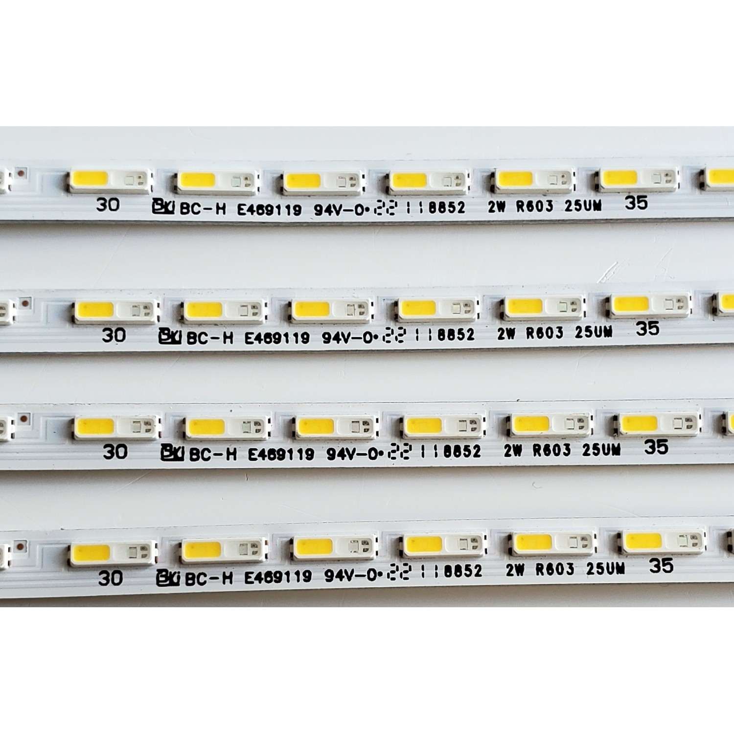 KIT DE LED'S PARA TV SAMSUNG ((4 PIEZAS)) / NUMERO DE PARTE BN96-52583A / BN96-52592A / STC850A08 / STC850A09 / Q60/70A_STC850A08 / AUK8/9K_STC850A09_7020_2IN1_52LEDS_REV1.0_200914 / MODELOS QN85LS03 / QN85Q6 / QN85Q7 / MAS MODELOS EN DESCRIPCIÓN - Imagen 3