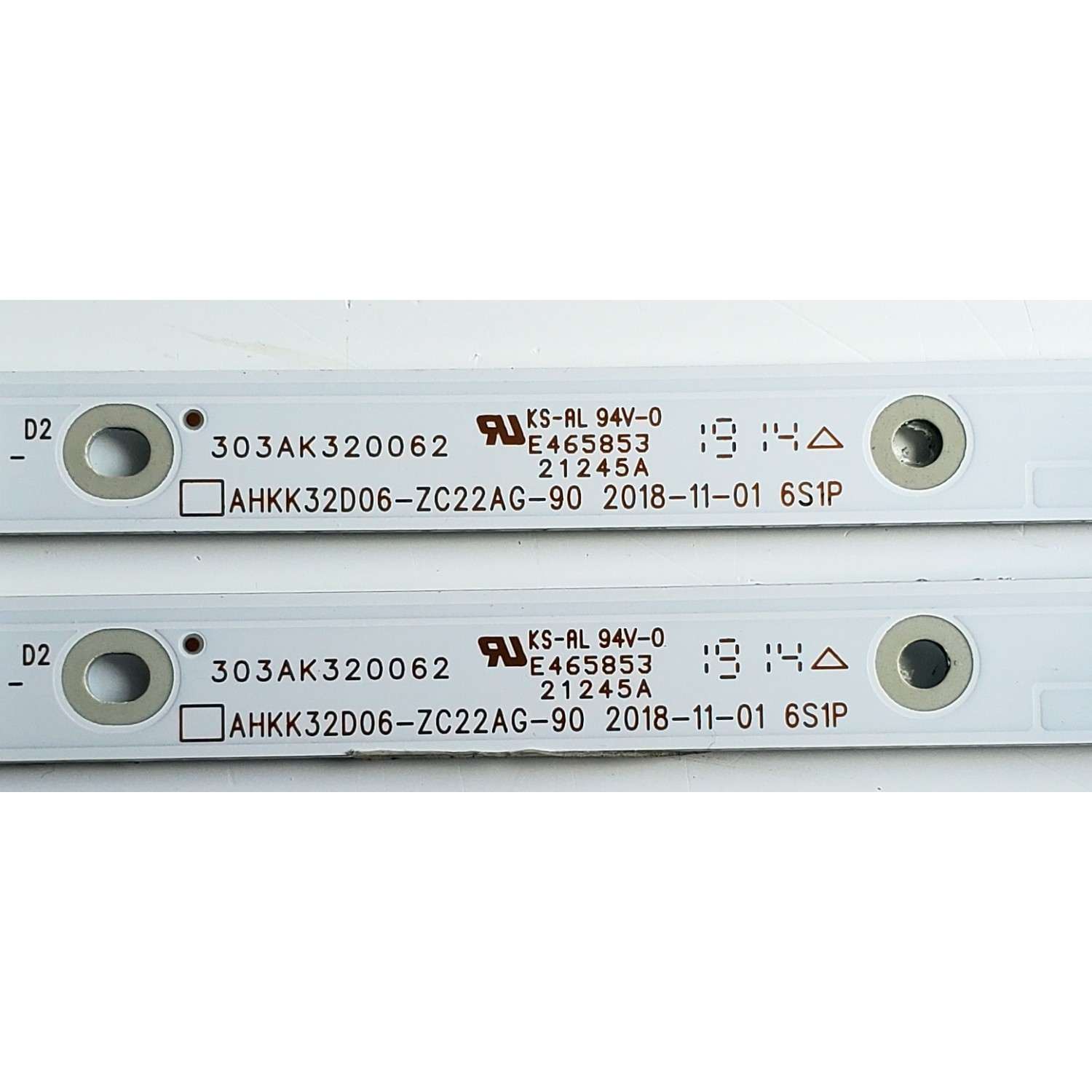 KIT DE LED'S PARA TV POLAROID ((2 PIEZAS)) / NUMERO DE PARTE AHKK32D06-ZC22AG-90 / 303AK320062 / AK320M49 / E465853 / 21245A / 21007150 / 190422AC06 / 2010052296-2 / MODELOS PTV3215ILED / ATV3215LED - Imagen 3