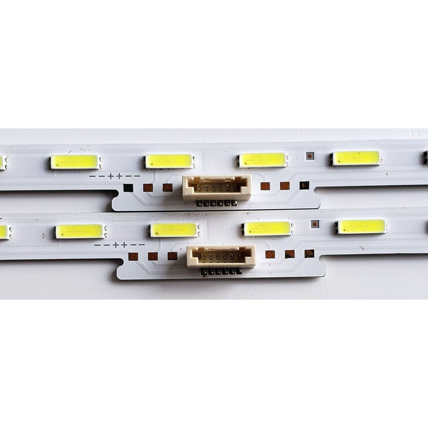 KIT DE LED'S PARA TV SONY ((2 PIEZAS)) / NUMERO DE PARTE LM41-00547A / L3_HRH_D9_BMM_S10_4_R1.0_RB7_1.0_LM41-00547A / 1825-4-50-C / PANEL YM7F490HNG01 / MODELO XBR-49X800E / XBR49X800E - Imagen 4