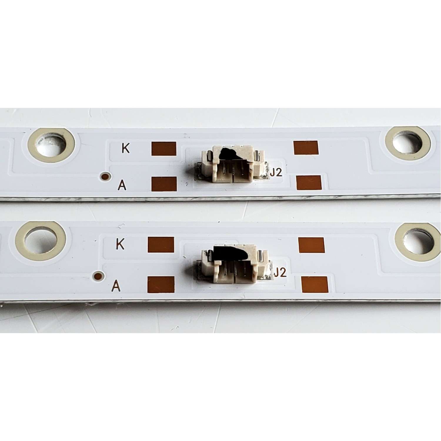 KIT DE LEDS PARA TV HAIER ORIGINAL 2 PIEZAS / NUMERO DE PARTE LED40D08-ZC62AG-02D / 30340008002D / 4000M75S / 220705BC07 / MODELOS LE40A31 / 100058007 / 100097810 40 PULGADAS - Imagen 3
