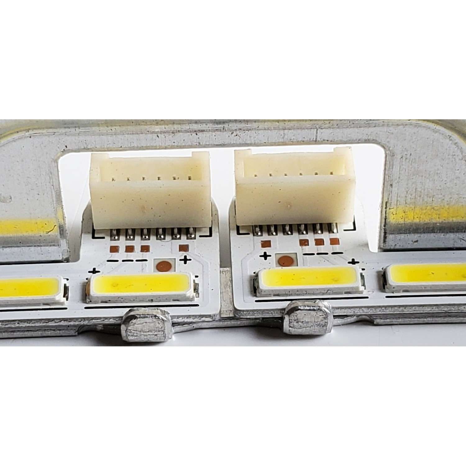 LED PARA MONITOR SAMSUNG ((1 PIEZA)) / NUMERO DE PARTE BN96-52307A / BN96-52308A / 52307A / 52308A / SEC_34_G55T_1X48+1X48_7020PCT_L_16S3P REV.V2 / SEC_34_G55T_1X48+1X48_7020PCT_R_16S3P REV.V2 / BN61-17385A / MODELOS LS34A654UXNXGO / LC34G55TWWNXZA - Imagen 4