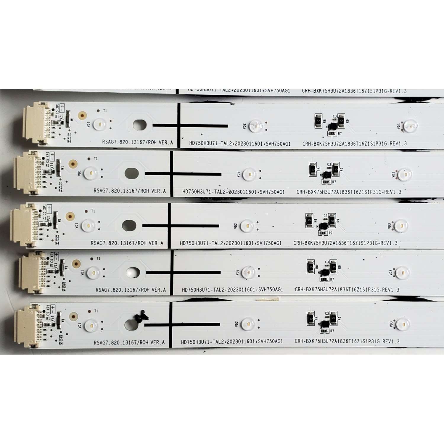 KIT DE LED'S PARA HISENSE ((32 PIEZAS)) / NUMERO DE PARTE RSAG7.820.13167/ROH VER.A / HD750H3U71-TAL2 / 2023011601 / SVH750AG1 / PANEL HD750H3U71-TAL2+2023011601+SVH750AG1 / MODELOS 75U6K / 75U7K - Imagen 5