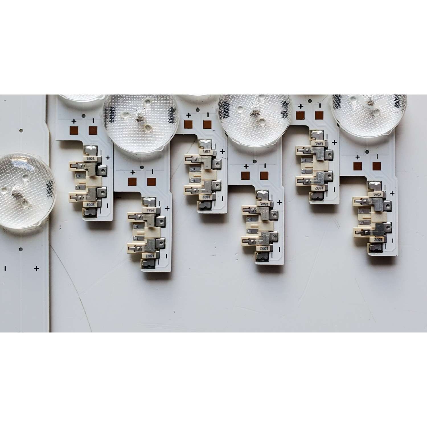 KIT DE LED'S PARA SAMSUNG ((12 PIEZAS)) / NUMERO DE PARTE 38893A / 38894A / LM41-00099A / LM41-00099G / SAMSUNG_2014SVS55_3228_L07_REV1.1_140111 / SAMSUNG_2014SVS55_3228_R05_REV1.1_140111 / MODELOS UN55H / HG55 / LH55 / UE55 / MAS MODELOS EN DESCRIPCIÓN - Imagen 4