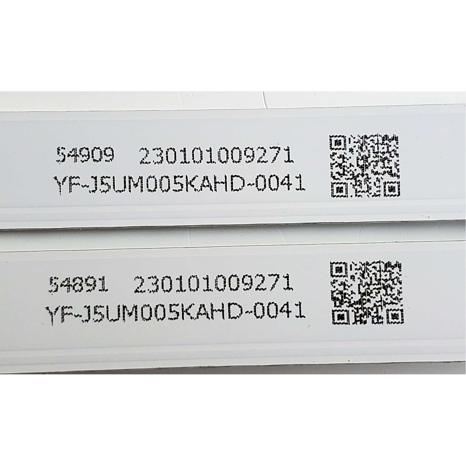 KIT DE LED'S PARA TV PHILCO ((2 PIEZAS)) / NUMERO DE PARTE 06-32C2X6-618-M13W14-180528 / 261501005170 / E469119 94V-0 / 230101009271 / PANEL HK315LEDM-JH3MH / DISPLAY PT320AT01-4 / MODELO PH32C10DSGWA - Imagen 3