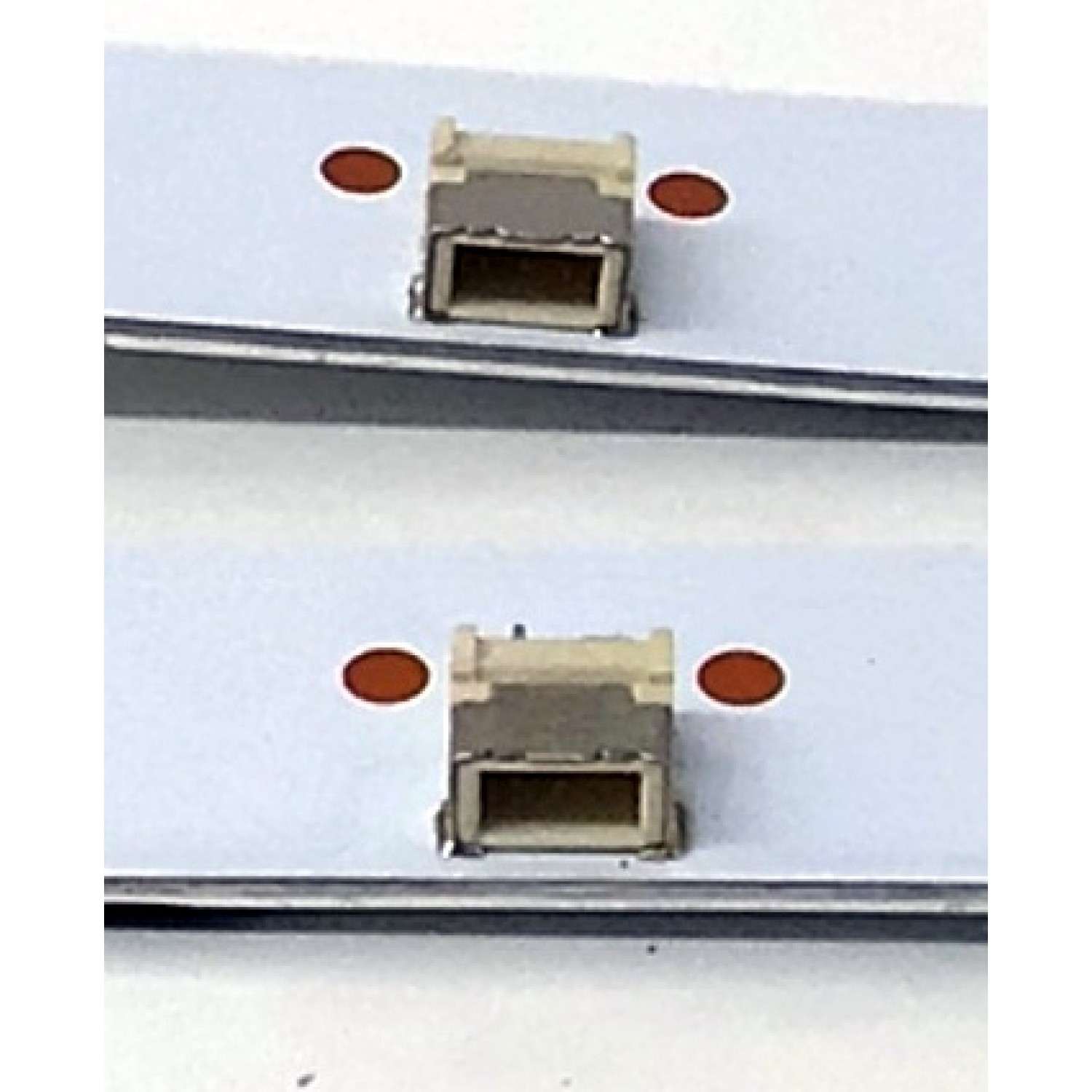 KIT DE LEDS ORIGINAL PARA TV VIZIO 2 PIEZAS / NUMERO DE PARTE LB-DM3030-GJVIZIO322X6VB11-1-S / LB-DM3030-GJVIZI0322X6VB11-1-S / E479275 / 210BZ06D0B334BCCGC / 32VB11-CKD / PANEL TPT320WF-AT011.H / DISPLAY T320HVN05.D / MODELO D32FM-K01 / D32f4-J01 - Imagen 4