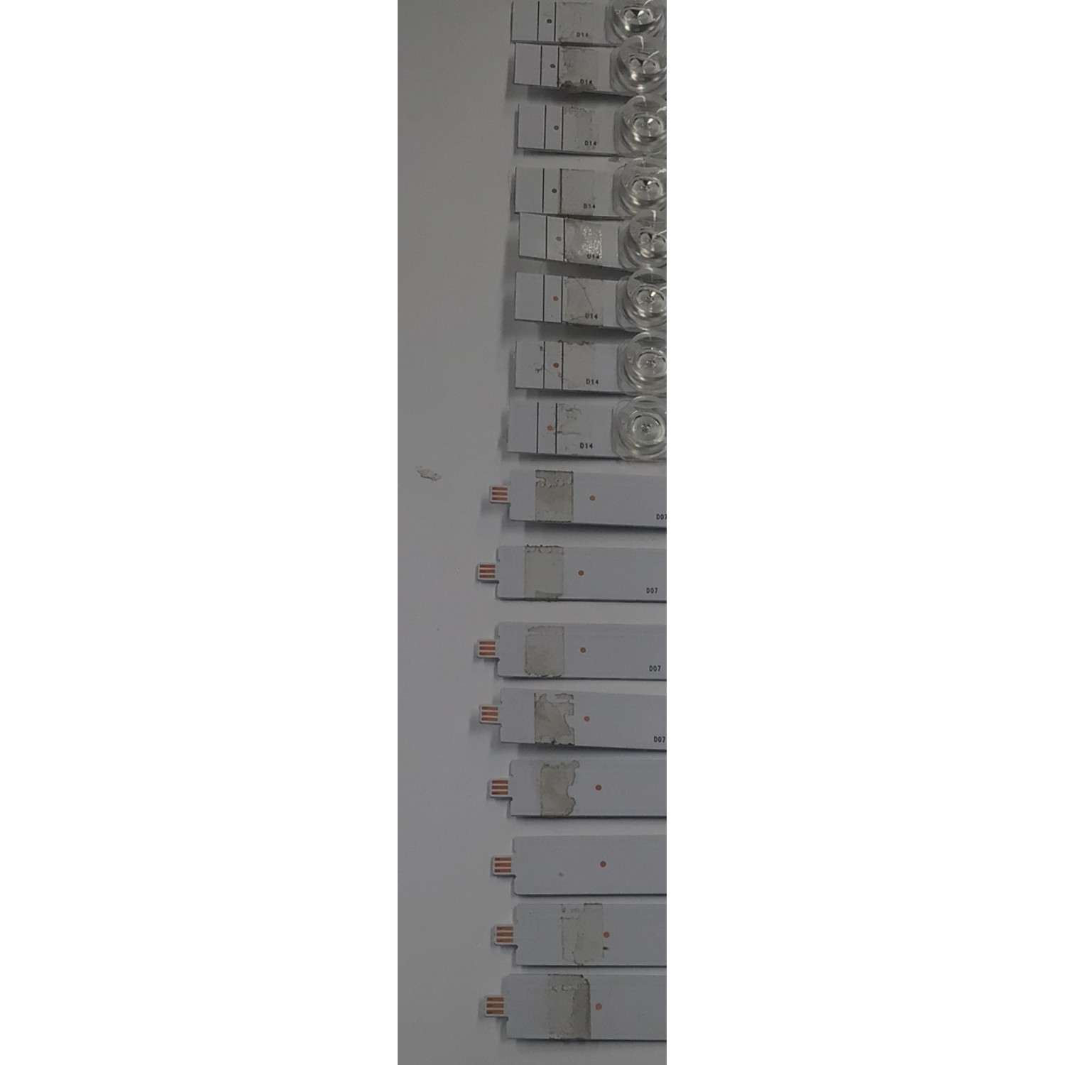 KIT DE LEDS PARA TV ORIGINAL 16 PIEZAS / NUMERO DE PARTE CRH-BXBUM75Q63030081414L / CRH-BXBUM75Q63030081414L-L-REV1.2 / CRH-BXBUM75Q63030081414L-R-REV1.2 / 7839-763015-05081411 / 0L21XXXJB21139HBK1A8BXBU / 239510 / 0XXX0L21JB2 / MODELO 75" - Imagen 2