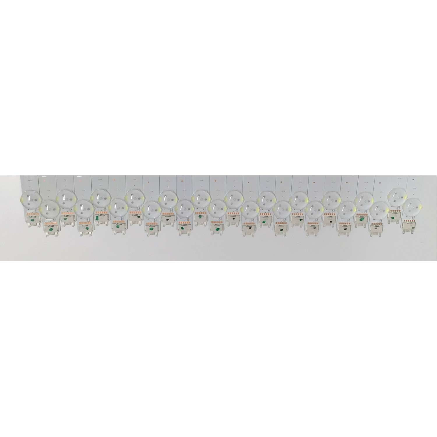 KIT DE LED'S PARA TV SAMSUNG ((24 PIEZAS)) / NUMERO DE PARTE 48089A / BN96-48089A / V9Q8-650SM0-R0 / E251781 / Q80-65S-12EA / PANEL CY-TR065FLLV9H / MODELO QN65Q80 / QN65Q80RAFXZA AA01 - Imagen 2