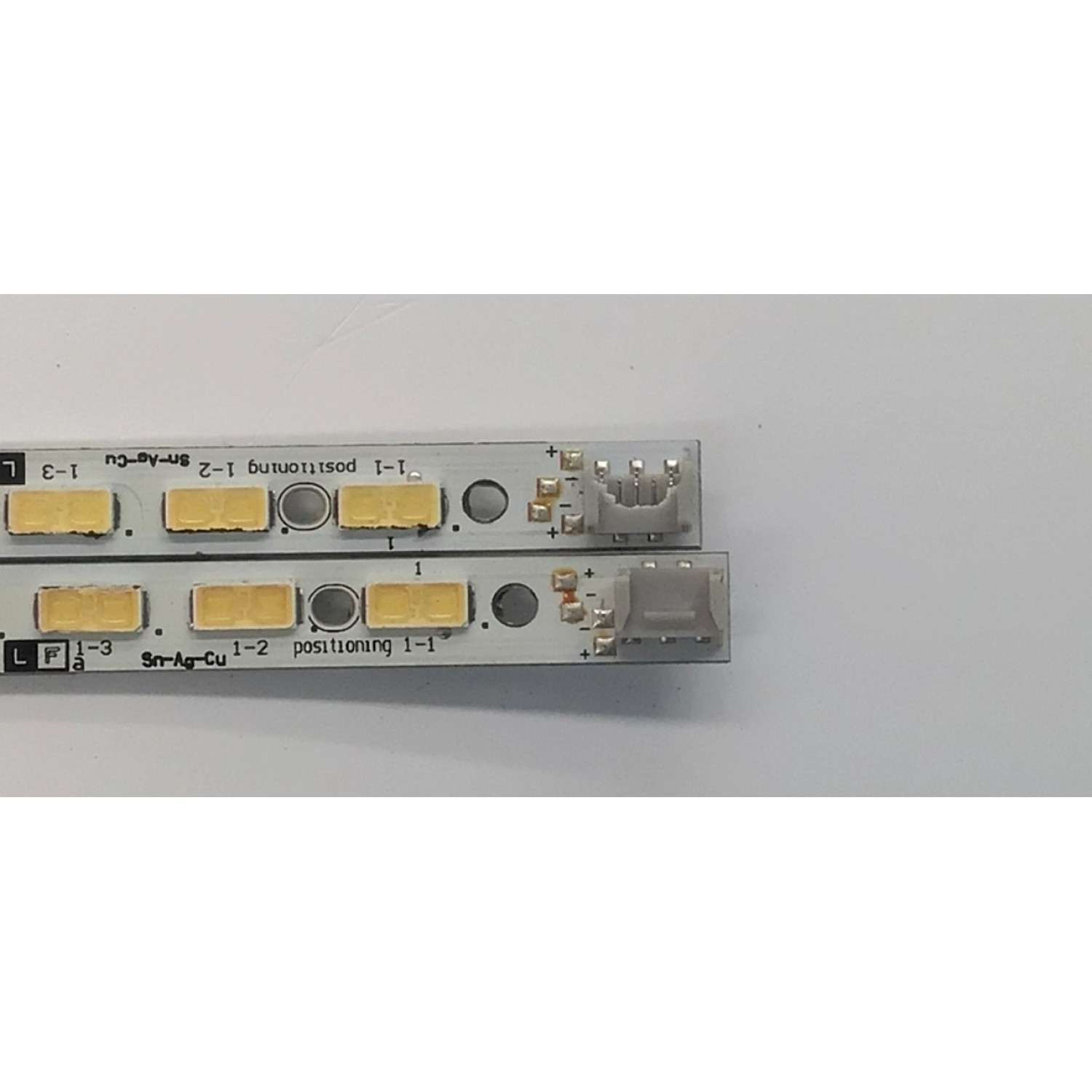 KIT DE LED'S PARA TV SHARP ((2 PIEZAS)) / NUMERO DE PARTE 5227ZZ / 5228ZZ RUNTK5227ZZ / RUNTK5228ZZ / 7030PKG 68EA R-TYPE REV0.2 120611 / 7030PKG 68EA L-TYPE REV0.2 120611 / PANEL JE600D3LC2N / MODELOS 60LS5700 / LC-60EQ / LC-60LE / LC-60SQ / LC-60C / E601I / KDL-60R550A - Imagen 4