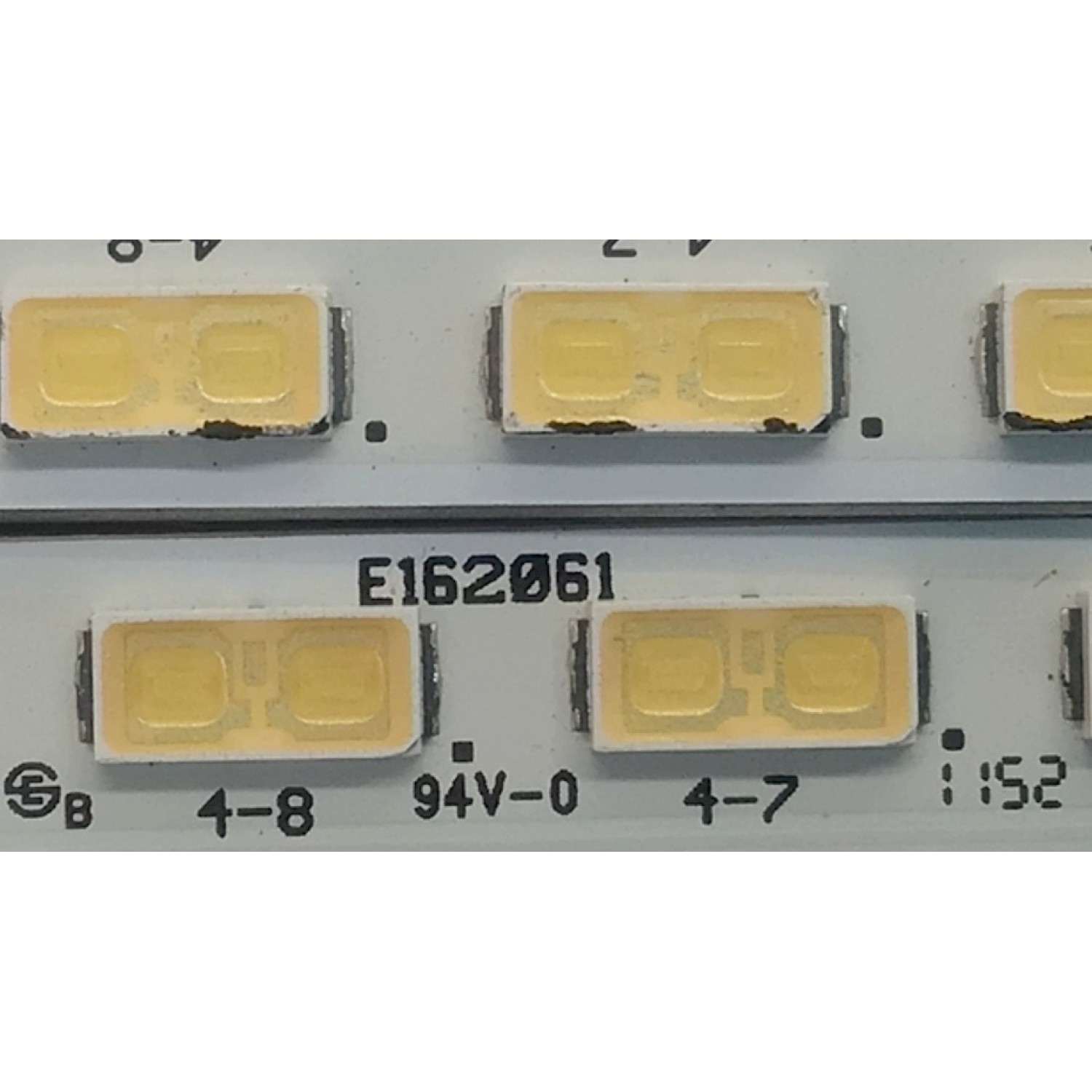 KIT DE LED'S PARA TV SHARP ((2 PIEZAS)) / NUMERO DE PARTE 5227ZZ / 5228ZZ RUNTK5227ZZ / RUNTK5228ZZ / 7030PKG 68EA R-TYPE REV0.2 120611 / 7030PKG 68EA L-TYPE REV0.2 120611 / PANEL JE600D3LC2N / MODELOS 60LS5700 / LC-60EQ / LC-60LE / LC-60SQ / LC-60C / E601I / KDL-60R550A - Imagen 3