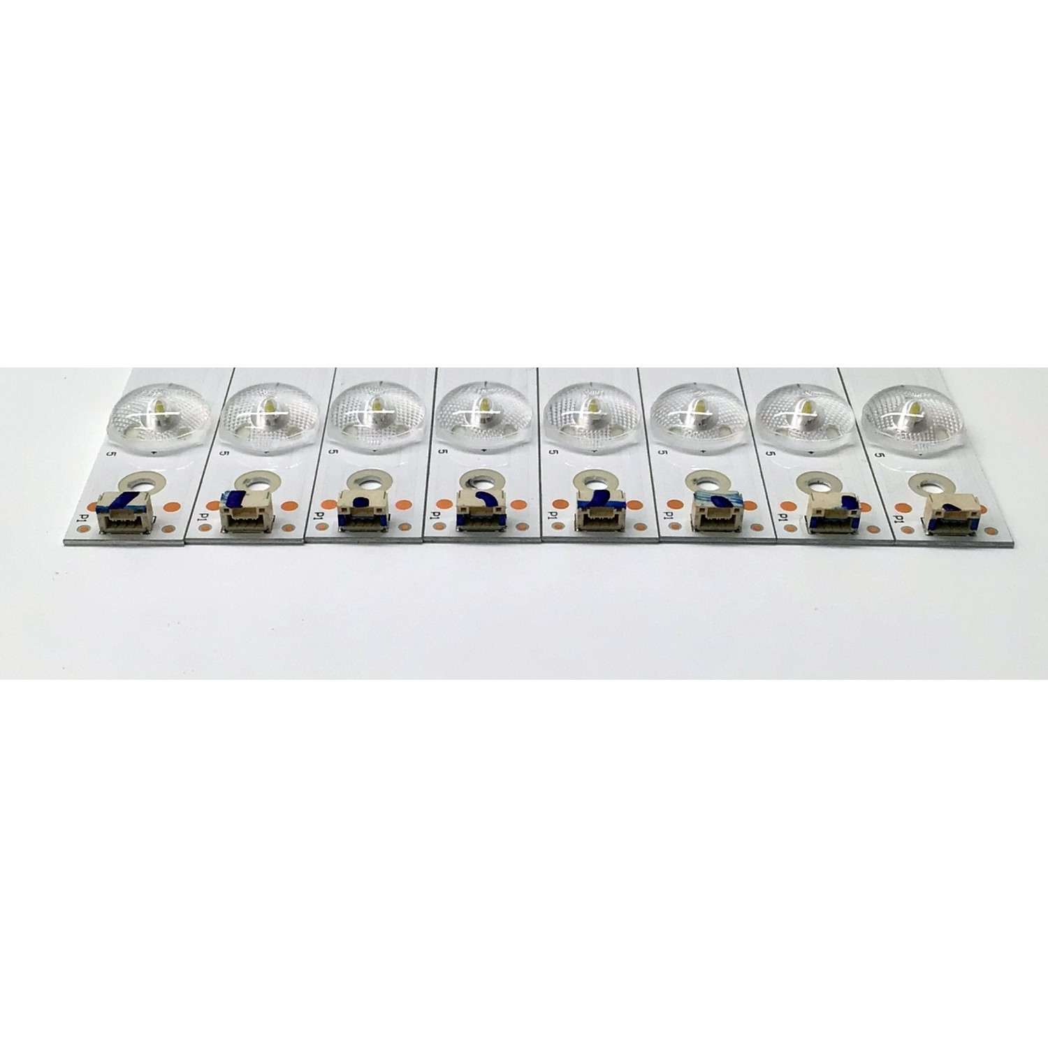 KIT DE LED'S PARA TV INSIGNIA / TOSHIBA / THOMSON ((8 PIEZAS)) / NUMERO DE PARTE 55HR332M05A3 V1 / 55D1600 / 4C-LB550T-HR4 / 55D1600 8*5 / LE4RA2R1-D-K / E257384 / PANEL ST5461B05-2 / MODELOS 55FB3103 / 55L510U18 / NS-55D421NA16 - Imagen 4