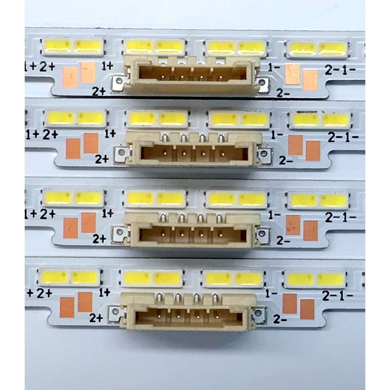 KIT DE LEDS ORIGINAL PARA TV SAMSUNG 4 PIEZAS / NUMERO DE PARTE BN96-52592A / ES85SV8FPKWA52 / 85AU8K BN96-52592A REV00 ES85SV8FPKWA52 / 52592A / MODELO UN85AU7980FXZA / UN85AU800DFXZA / UN85AU8000FXZA / UN85CU8000FXZA / UN85CU8000DXZA / UN85DU7200BXZA - Imagen 4